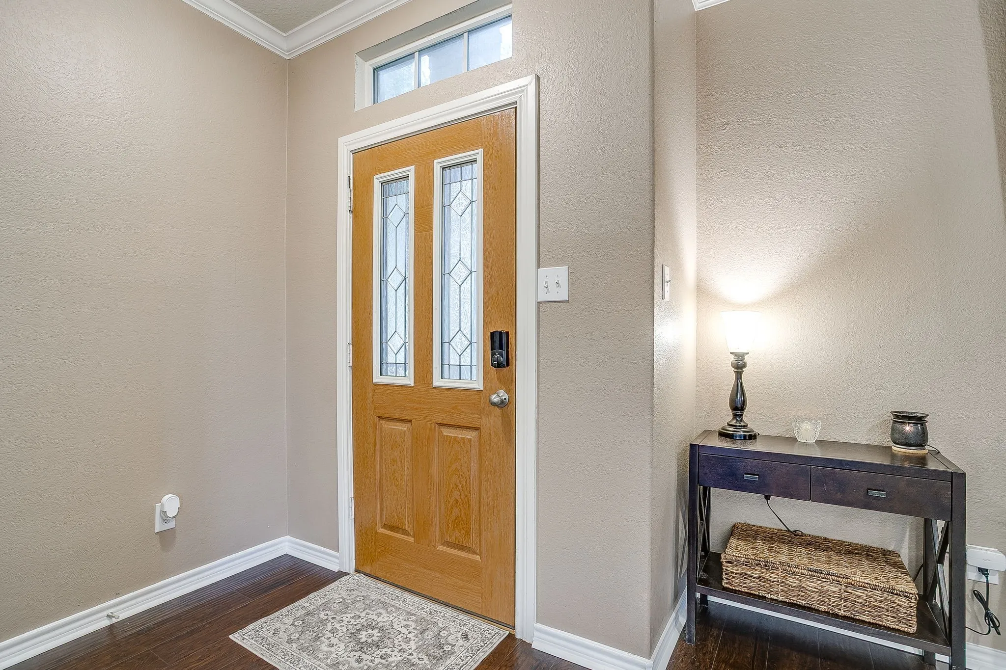 Single Family Residence For Sale in Dallas County , 1607 Willow Lane, Cedar Hill, Texas 75104, 4 Bedroom, 3 Bathroom, 2 Garage spaces, 3,277 Sqft, built in 2005, mls#21266204, Real Estate Agent in Cedar Hill, Homes For Sale in Dallas county, Homes For Sale in Cedar Hill, Realtor in Cedar Hill Texas, Real Estate Brokerage Independent Realty Texas, Luminita Cordes Realtor