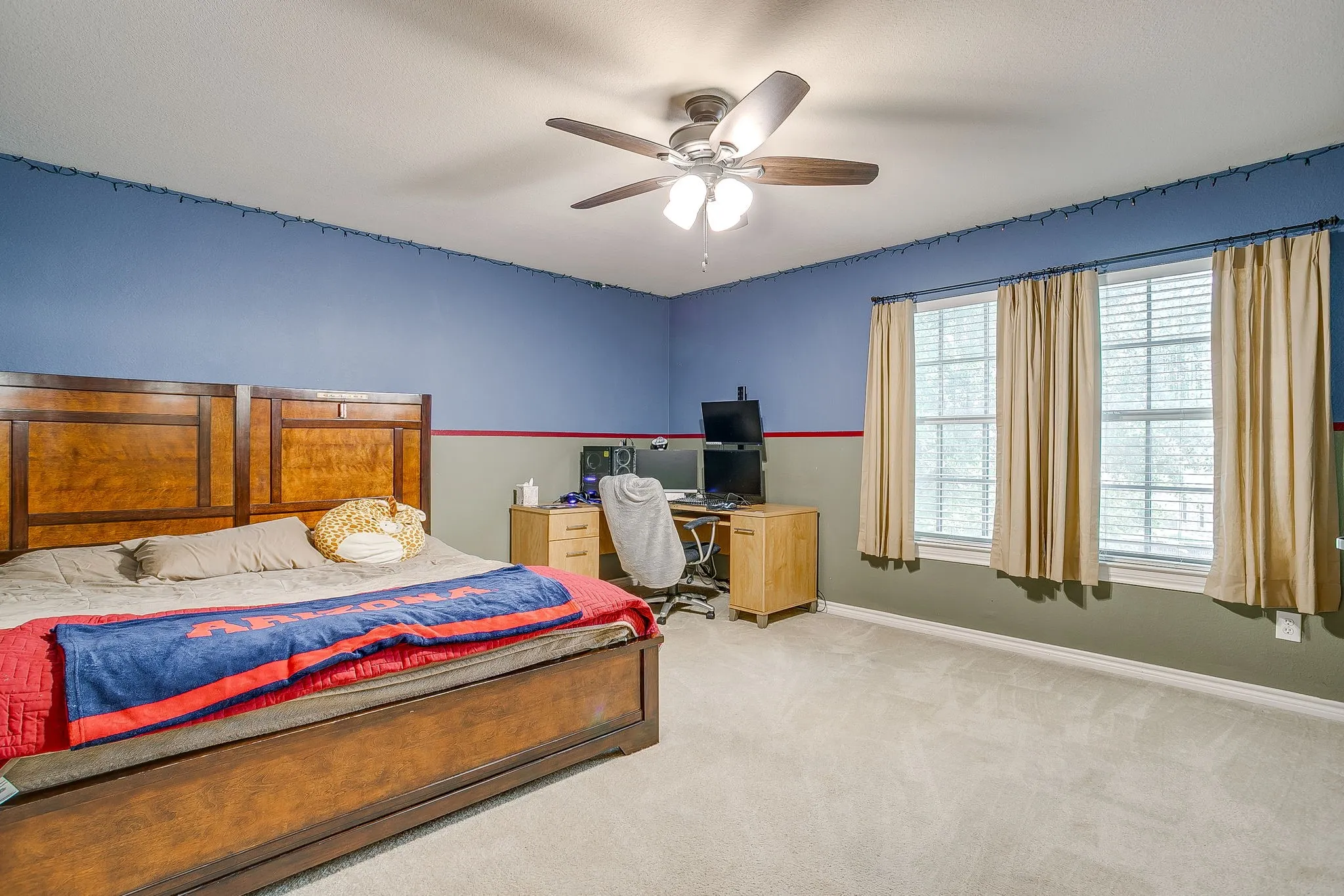 Single Family Residence For Sale in Dallas County , 1607 Willow Lane, Cedar Hill, Texas 75104, 4 Bedroom, 3 Bathroom, 2 Garage spaces, 3,277 Sqft, built in 2005, mls#21266204, Real Estate Agent in Cedar Hill, Homes For Sale in Dallas county, Homes For Sale in Cedar Hill, Realtor in Cedar Hill Texas, Real Estate Brokerage Independent Realty Texas, Luminita Cordes Realtor