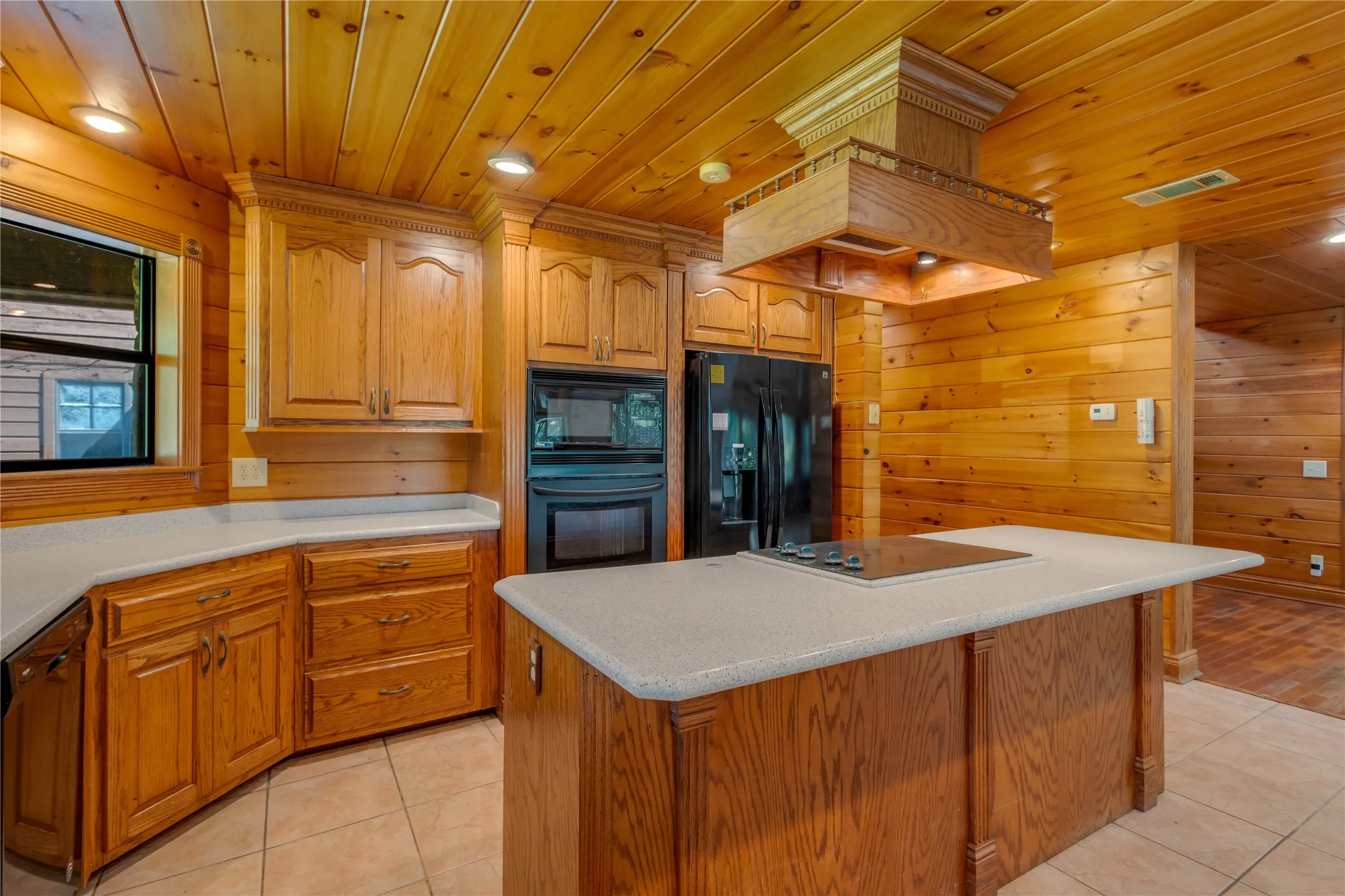 Single Family Residence For Sale in Wood County , 660 County Road 1503, Alba, Texas 75410, 3 Bedroom, 3 Bathroom, 4 Garage spaces, 3,044 Sqft, built in 2002, Price $699,000, mls#21287929, Real Estate Agent in Alba, Homes For Sale in Wood county, Homes For Sale in Alba, Realtor in Alba Texas, Real Estate Brokerage Independent Realty Texas, Luminita Cordes Realtor