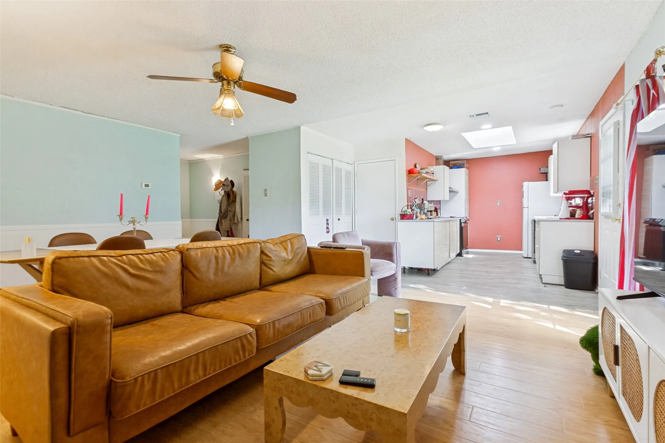 Single Family Residence For Sale in Collin County , 3304 Westminster Drive, Plano, Texas 75074, 3 Bedrooms, 2 Bathrooms, 1 Garage spaces, 1,313 Sqft, built in 1971, Price $315,000, mls#21288148, Real Estate Agent in Plano, Homes For Sale in Collin county, Homes For Sale in Plano, Realtor in Plano Texas, Real Estate Brokerage Independent Realty Texas, Luminita Cordes Realtor
