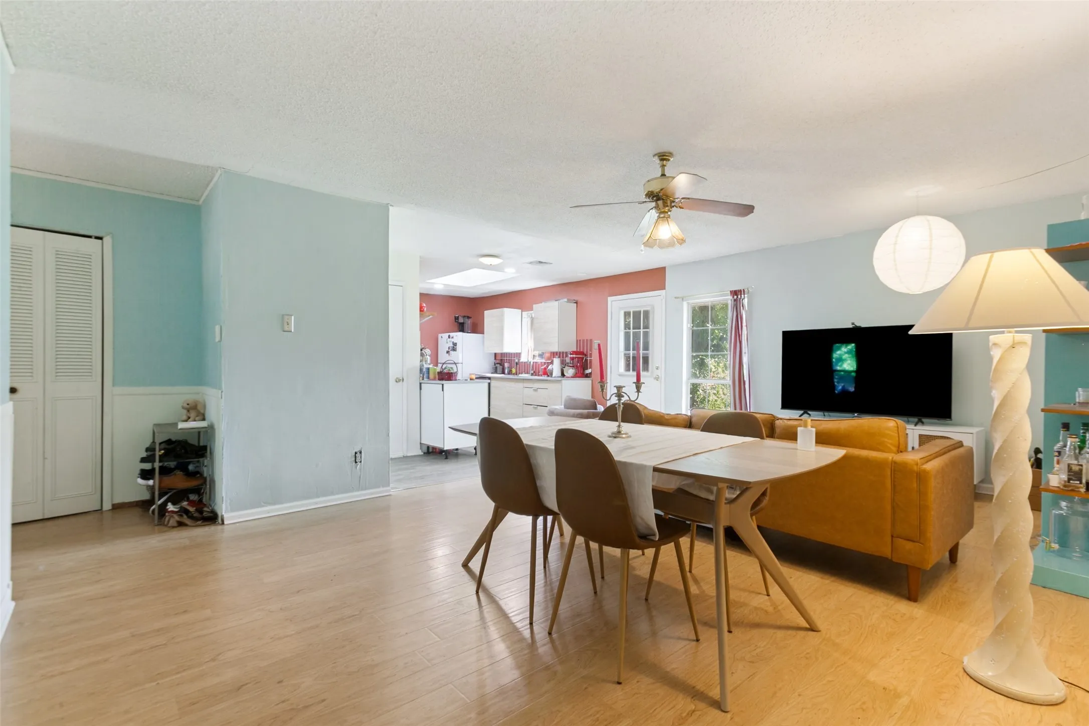 Single Family Residence For Sale in Collin County , 3304 Westminster Drive, Plano, Texas 75074, 3 Bedrooms, 2 Bathrooms, 1 Garage spaces, 1,313 Sqft, built in 1971, Price $315,000, mls#21288148, Real Estate Agent in Plano, Homes For Sale in Collin county, Homes For Sale in Plano, Realtor in Plano Texas, Real Estate Brokerage Independent Realty Texas, Luminita Cordes Realtor