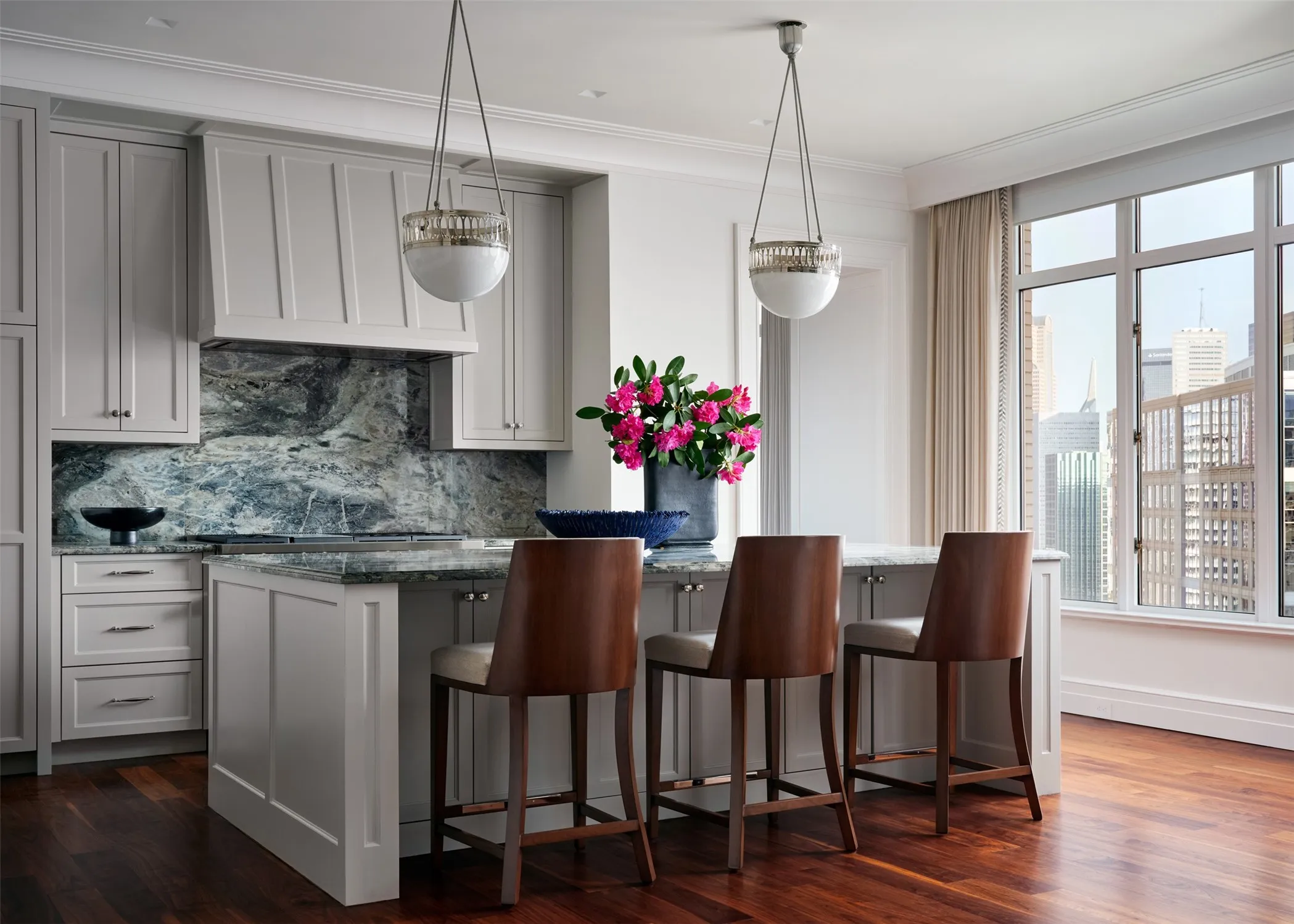 Every chef's dream - perfection for dinner parties and family gatherings, alike.