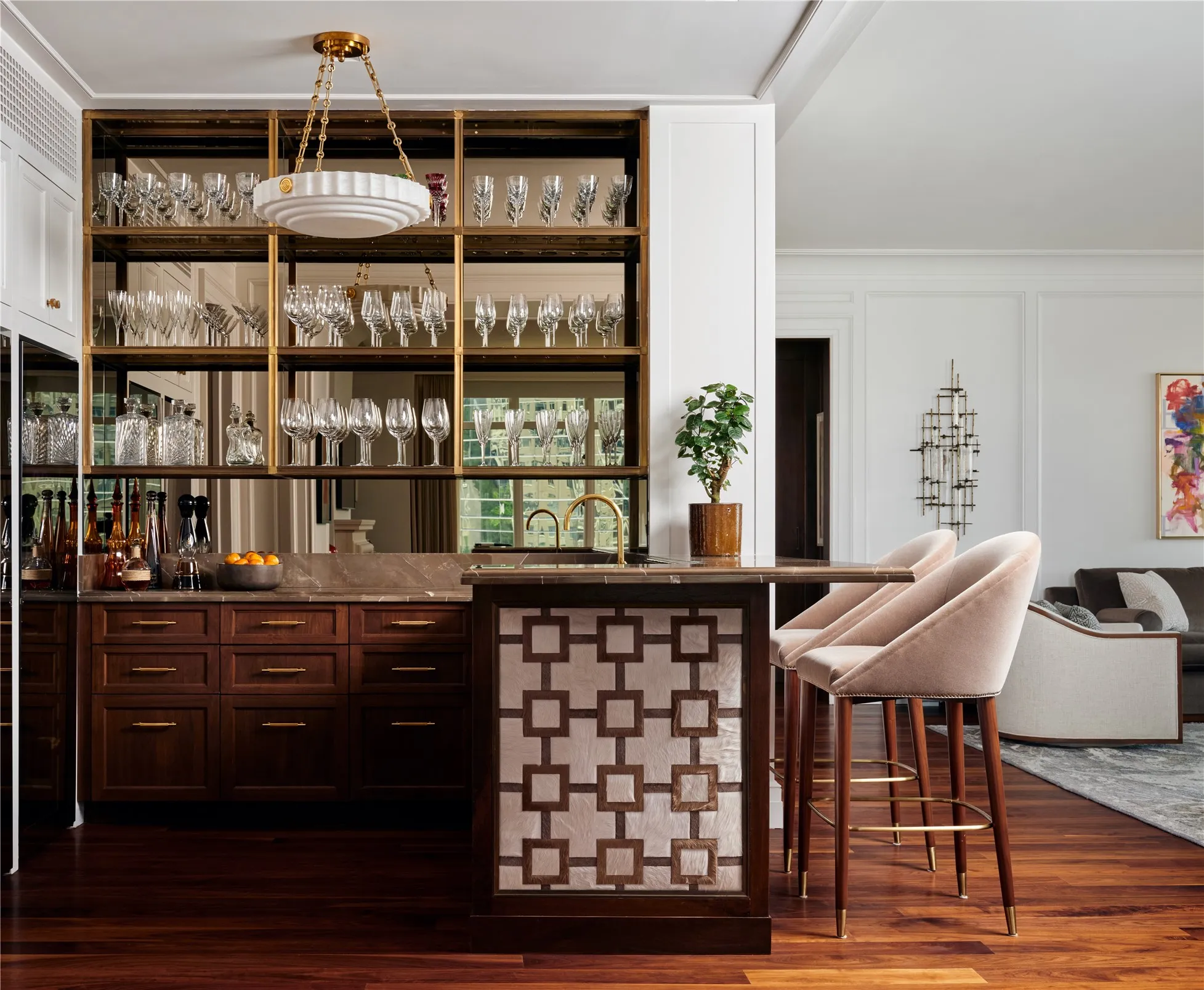 Fantastic bar with storage for 150 bottles of wine