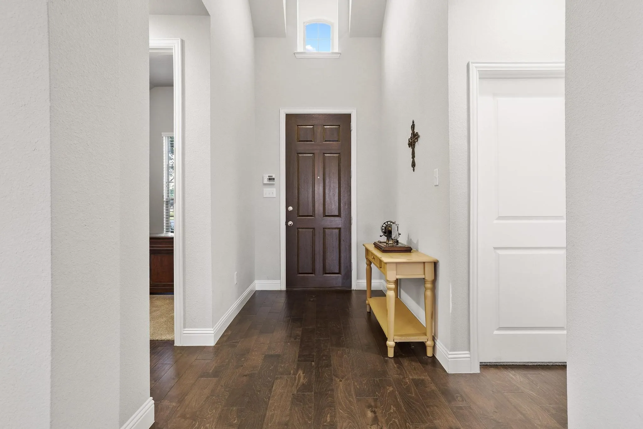 Single Family Residence For Sale in Collin County , 3500 Jersey Road, Melissa, Texas 75454, 5 Bedroom, 4 Bathroom, 3 Garage spaces, 3,687 Sqft, built in 2017, mls#21281064, Real Estate Agent in Melissa, Homes For Sale in Collin county, Homes For Sale in Melissa, Realtor in Melissa Texas, Real Estate Brokerage Independent Realty Texas, Luminita Cordes Realtor