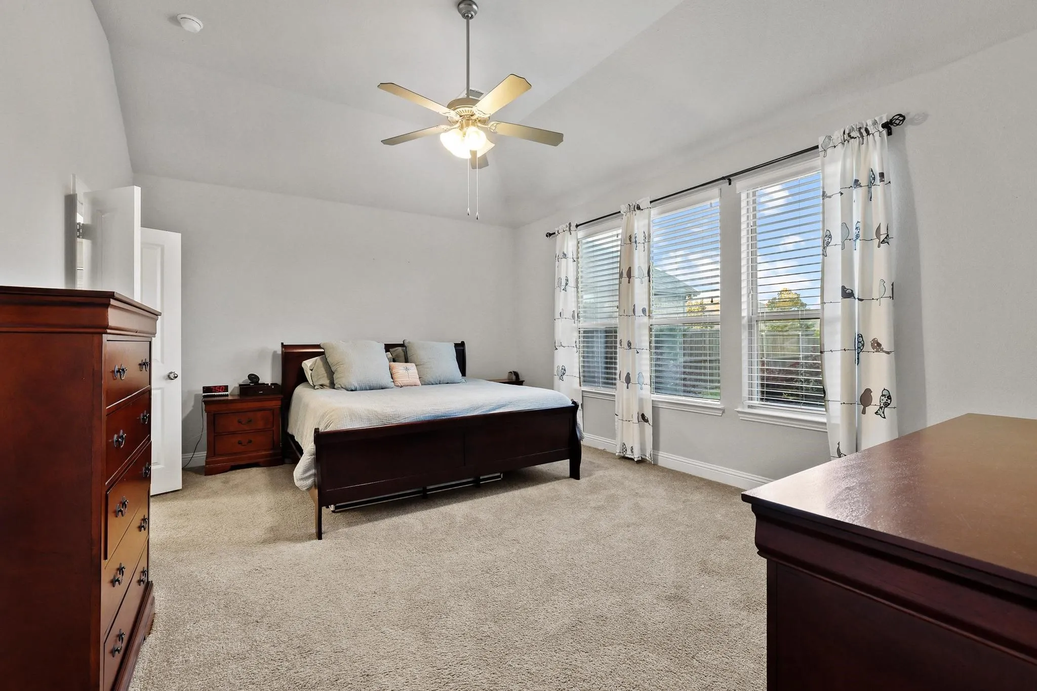 Single Family Residence For Sale in Collin County , 3500 Jersey Road, Melissa, Texas 75454, 5 Bedroom, 4 Bathroom, 3 Garage spaces, 3,687 Sqft, built in 2017, mls#21281064, Real Estate Agent in Melissa, Homes For Sale in Collin county, Homes For Sale in Melissa, Realtor in Melissa Texas, Real Estate Brokerage Independent Realty Texas, Luminita Cordes Realtor