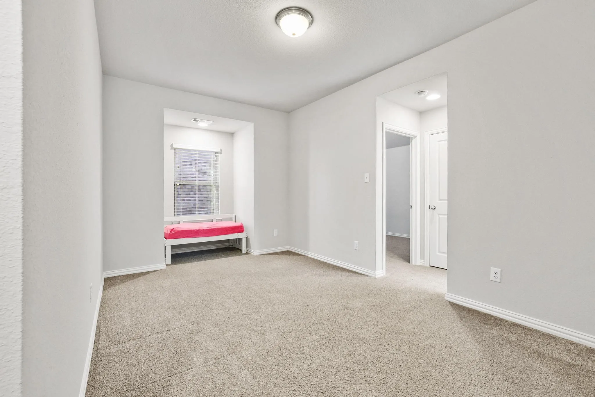 Single Family Residence For Sale in Collin County , 3500 Jersey Road, Melissa, Texas 75454, 5 Bedroom, 4 Bathroom, 3 Garage spaces, 3,687 Sqft, built in 2017, mls#21281064, Real Estate Agent in Melissa, Homes For Sale in Collin county, Homes For Sale in Melissa, Realtor in Melissa Texas, Real Estate Brokerage Independent Realty Texas, Luminita Cordes Realtor