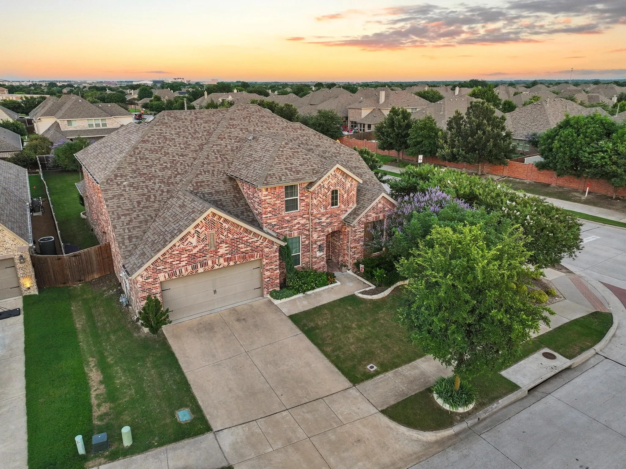 Single Family Residence For Sale in Collin County , 3500 Jersey Road, Melissa, Texas 75454, 5 Bedroom, 4 Bathroom, 3 Garage spaces, 3,687 Sqft, built in 2017, mls#21281064, Real Estate Agent in Melissa, Homes For Sale in Collin county, Homes For Sale in Melissa, Realtor in Melissa Texas, Real Estate Brokerage Independent Realty Texas, Luminita Cordes Realtor