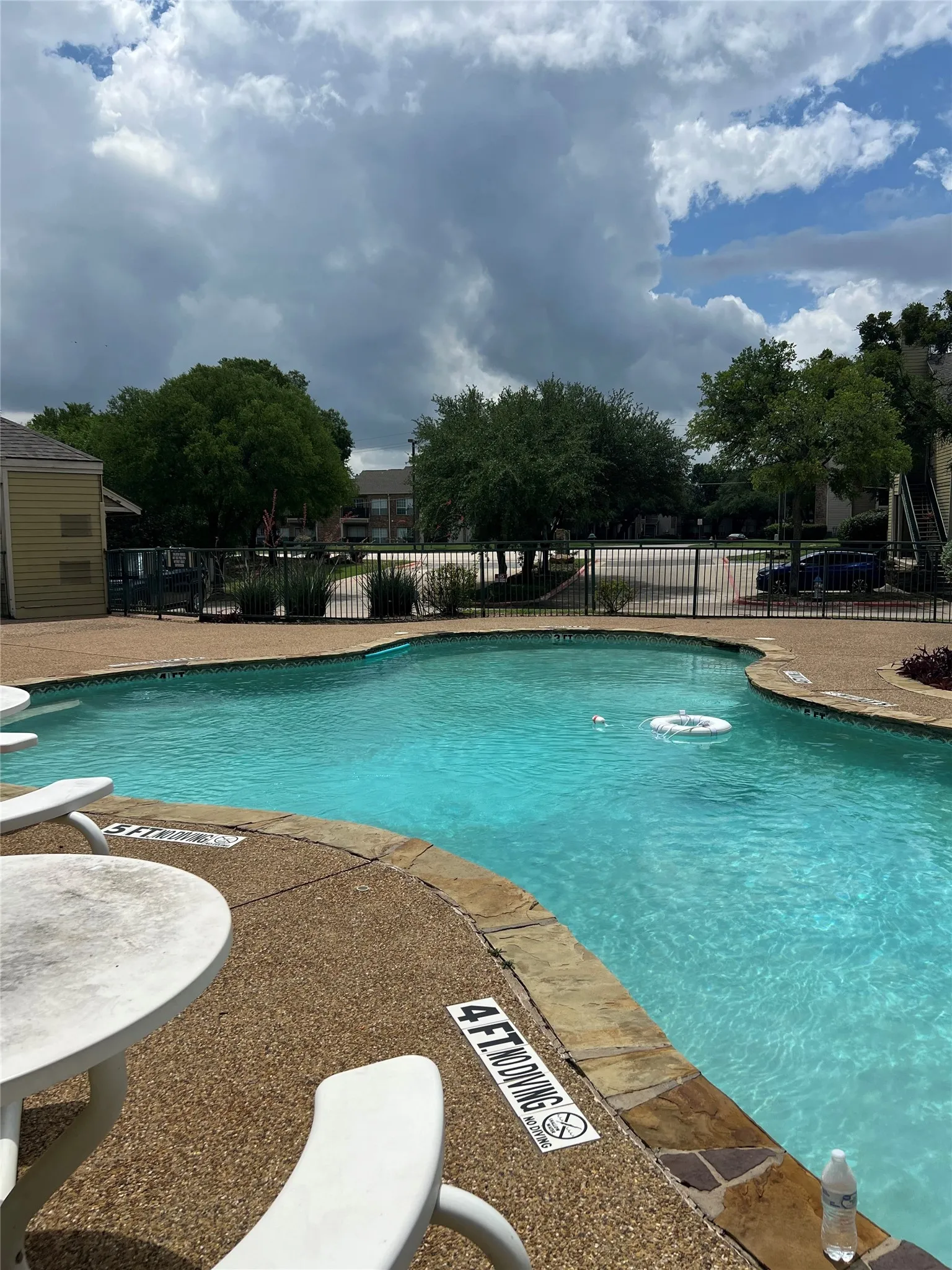 Condominium For Sale in Dallas County , 4101 Esters Road 111, Irving, Texas 75038, 1 Bedroom, 1 Bathroom, Garage spaces, 485 Sqft, built in 1984, mls#21288212, Real Estate Agent in Irving, Homes For Sale in Dallas county, Homes For Sale in Irving, Realtor in Irving Texas, Real Estate Brokerage Independent Realty Texas, Luminita Cordes Realtor