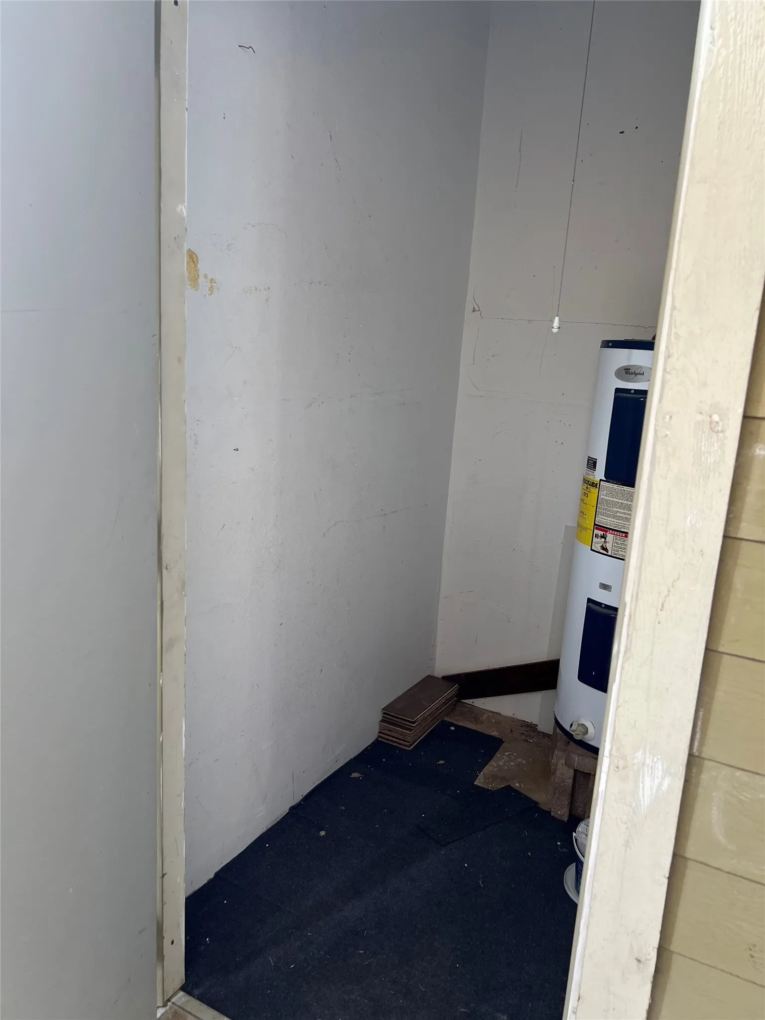 Condominium For Sale in Dallas County , 4101 Esters Road 111, Irving, Texas 75038, 1 Bedroom, 1 Bathroom, Garage spaces, 485 Sqft, built in 1984, mls#21288212, Real Estate Agent in Irving, Homes For Sale in Dallas county, Homes For Sale in Irving, Realtor in Irving Texas, Real Estate Brokerage Independent Realty Texas, Luminita Cordes Realtor