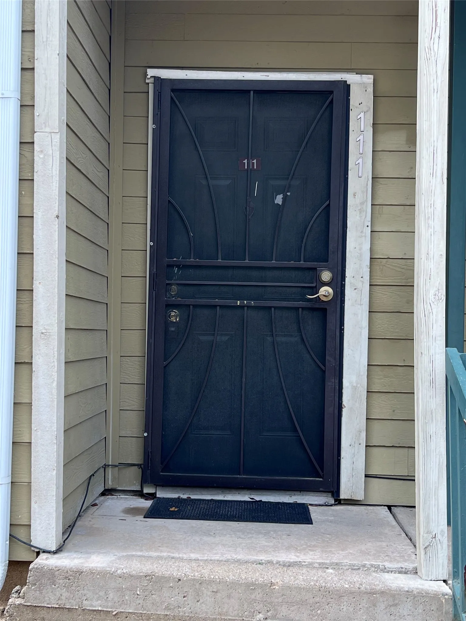 Condominium For Sale in Dallas County , 4101 Esters Road 111, Irving, Texas 75038, 1 Bedroom, 1 Bathroom, Garage spaces, 485 Sqft, built in 1984, mls#21288212, Real Estate Agent in Irving, Homes For Sale in Dallas county, Homes For Sale in Irving, Realtor in Irving Texas, Real Estate Brokerage Independent Realty Texas, Luminita Cordes Realtor