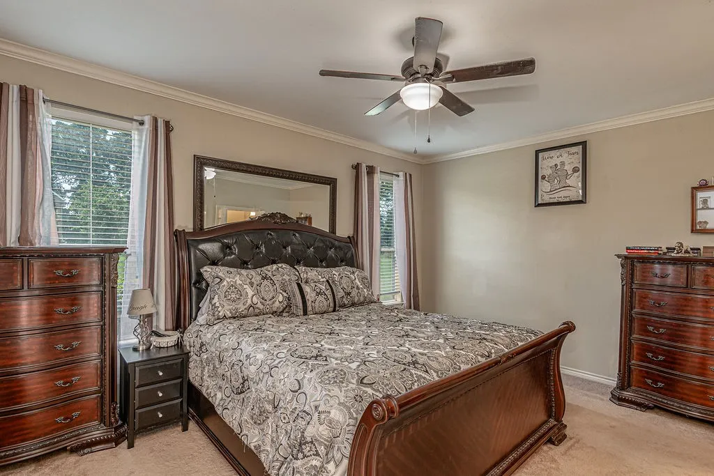 Single Family Residence For Sale in Kaufman County , 9789 S State Highway 34, Scurry, Texas 75158, 4 Bedroom, 2 Bathroom, 2 Garage spaces, 2,268 Sqft, built in 2004, mls#21287156, Real Estate Agent in Scurry, Homes For Sale in Kaufman county, Homes For Sale in Scurry, Realtor in Scurry Texas, Real Estate Brokerage Independent Realty Texas, Luminita Cordes Realtor