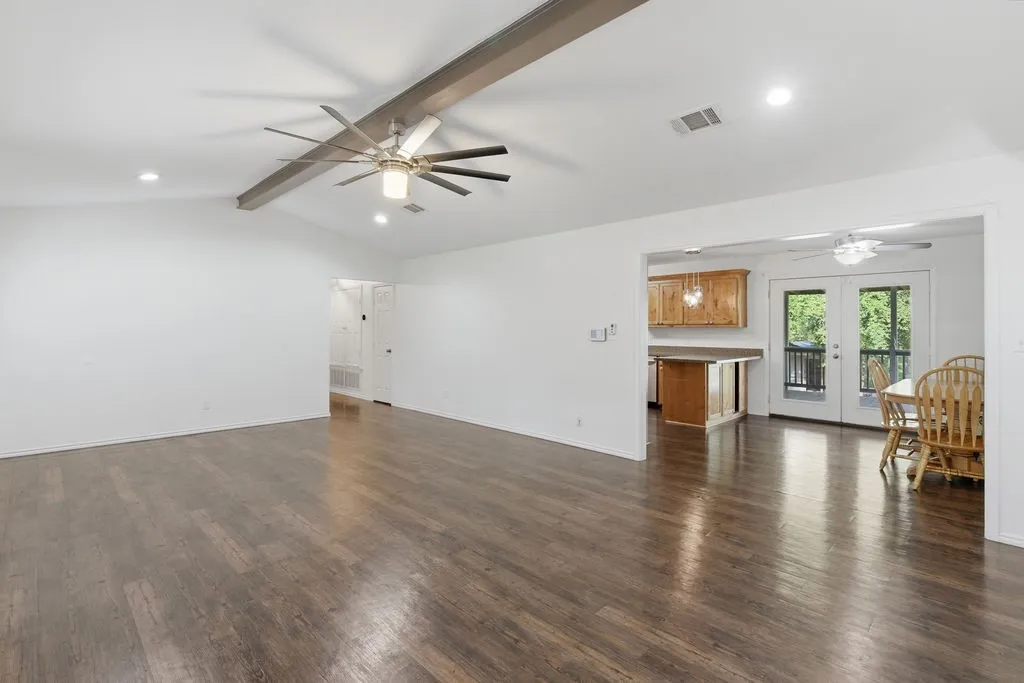 Single Family Residence For Sale in Franklin (TX) County , 85 SE CR 4305, Scroggins, Texas 75480, 3 Bedroom, 2 Bathroom, 4 Garage spaces, 1,792 Sqft, built in 2016, mls#21288255, Real Estate Agent in Scroggins, Homes For Sale in Franklin (TX) county, Homes For Sale in Scroggins, Realtor in Scroggins Texas, Real Estate Brokerage Independent Realty Texas, Luminita Cordes Realtor
