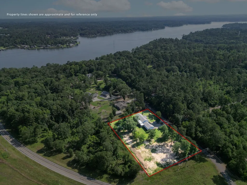 Single Family Residence For Sale in Franklin (TX) County , 85 SE CR 4305, Scroggins, Texas 75480, 3 Bedroom, 2 Bathroom, 4 Garage spaces, 1,792 Sqft, built in 2016, mls#21288255, Real Estate Agent in Scroggins, Homes For Sale in Franklin (TX) county, Homes For Sale in Scroggins, Realtor in Scroggins Texas, Real Estate Brokerage Independent Realty Texas, Luminita Cordes Realtor