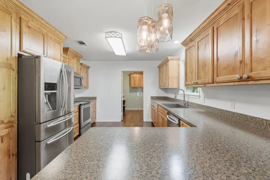 Single Family Residence For Sale in Franklin (TX) County , 85 SE CR 4305, Scroggins, Texas 75480, 3 Bedroom, 2 Bathroom, 4 Garage spaces, 1,792 Sqft, built in 2016, mls#21288255, Real Estate Agent in Scroggins, Homes For Sale in Franklin (TX) county, Homes For Sale in Scroggins, Realtor in Scroggins Texas, Real Estate Brokerage Independent Realty Texas, Luminita Cordes Realtor