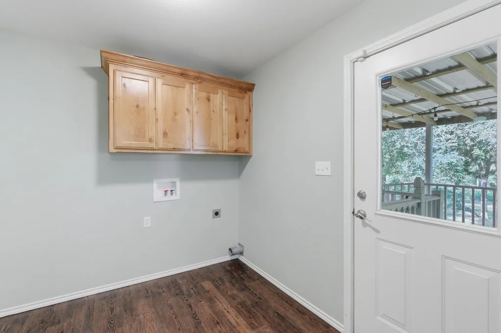 Single Family Residence For Sale in Franklin (TX) County , 85 SE CR 4305, Scroggins, Texas 75480, 3 Bedroom, 2 Bathroom, 4 Garage spaces, 1,792 Sqft, built in 2016, mls#21288255, Real Estate Agent in Scroggins, Homes For Sale in Franklin (TX) county, Homes For Sale in Scroggins, Realtor in Scroggins Texas, Real Estate Brokerage Independent Realty Texas, Luminita Cordes Realtor