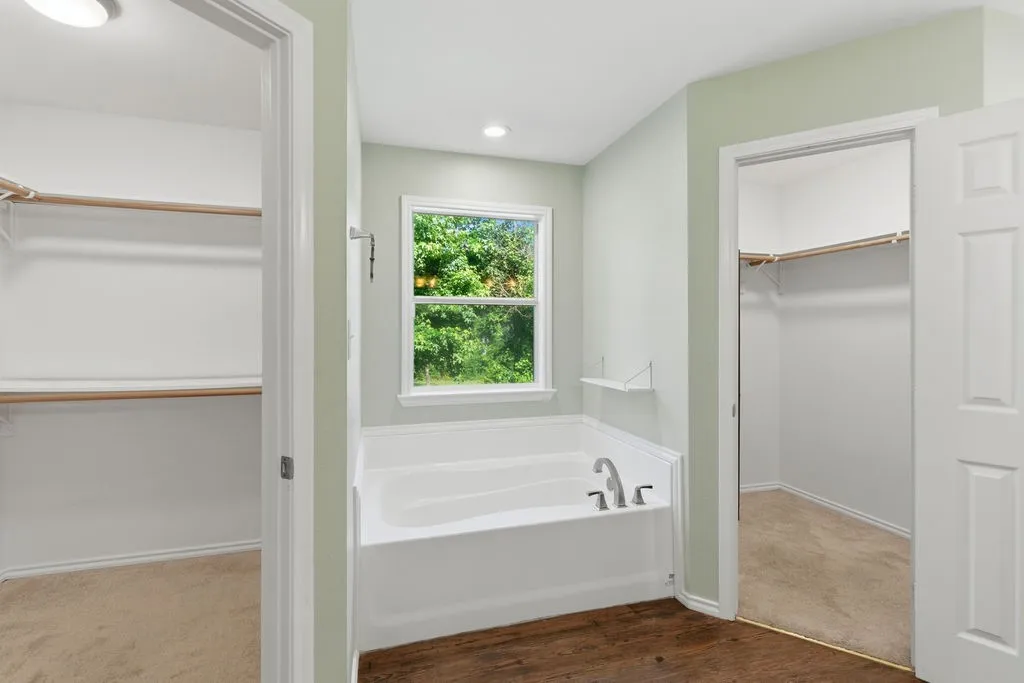 Single Family Residence For Sale in Franklin (TX) County , 85 SE CR 4305, Scroggins, Texas 75480, 3 Bedroom, 2 Bathroom, 4 Garage spaces, 1,792 Sqft, built in 2016, mls#21288255, Real Estate Agent in Scroggins, Homes For Sale in Franklin (TX) county, Homes For Sale in Scroggins, Realtor in Scroggins Texas, Real Estate Brokerage Independent Realty Texas, Luminita Cordes Realtor