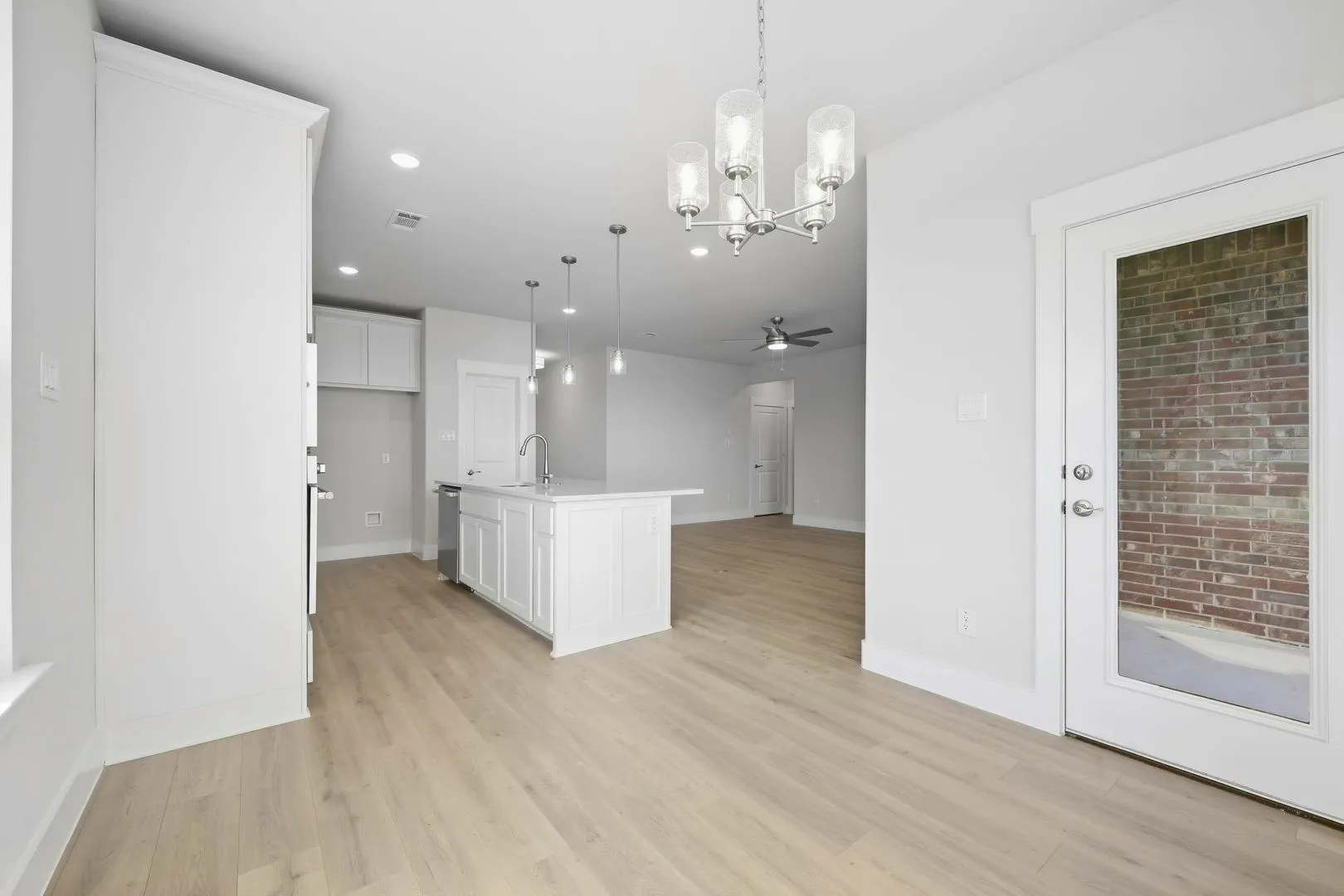 Single Family Residence For Sale in Denton County , 208 Ravenna Boulevard, Justin, Texas 76247, 2 Bedroom, 2 Bathroom, 3 Garage spaces, 1,322 Sqft, built in 2025, mls#21288259, Real Estate Agent in Justin, Homes For Sale in Denton county, Homes For Sale in Justin, Realtor in Justin Texas, Real Estate Brokerage Independent Realty Texas, Luminita Cordes Realtor