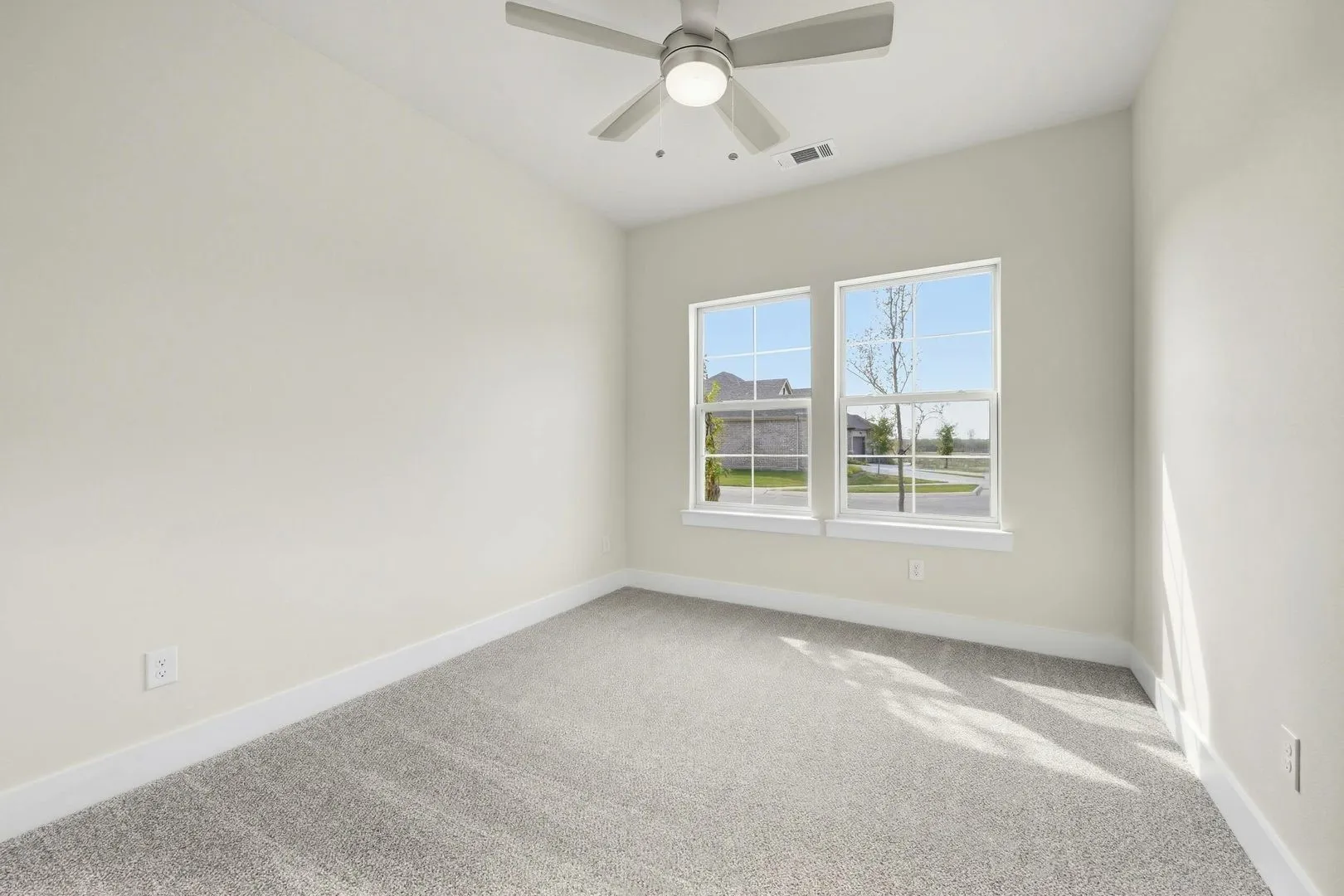 Single Family Residence For Sale in Denton County , 208 Ravenna Boulevard, Justin, Texas 76247, 2 Bedroom, 2 Bathroom, 3 Garage spaces, 1,322 Sqft, built in 2025, mls#21288259, Real Estate Agent in Justin, Homes For Sale in Denton county, Homes For Sale in Justin, Realtor in Justin Texas, Real Estate Brokerage Independent Realty Texas, Luminita Cordes Realtor