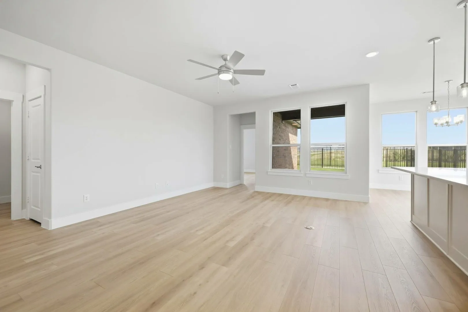 Single Family Residence For Sale in Denton County , 208 Ravenna Boulevard, Justin, Texas 76247, 2 Bedroom, 2 Bathroom, 3 Garage spaces, 1,322 Sqft, built in 2025, mls#21288259, Real Estate Agent in Justin, Homes For Sale in Denton county, Homes For Sale in Justin, Realtor in Justin Texas, Real Estate Brokerage Independent Realty Texas, Luminita Cordes Realtor