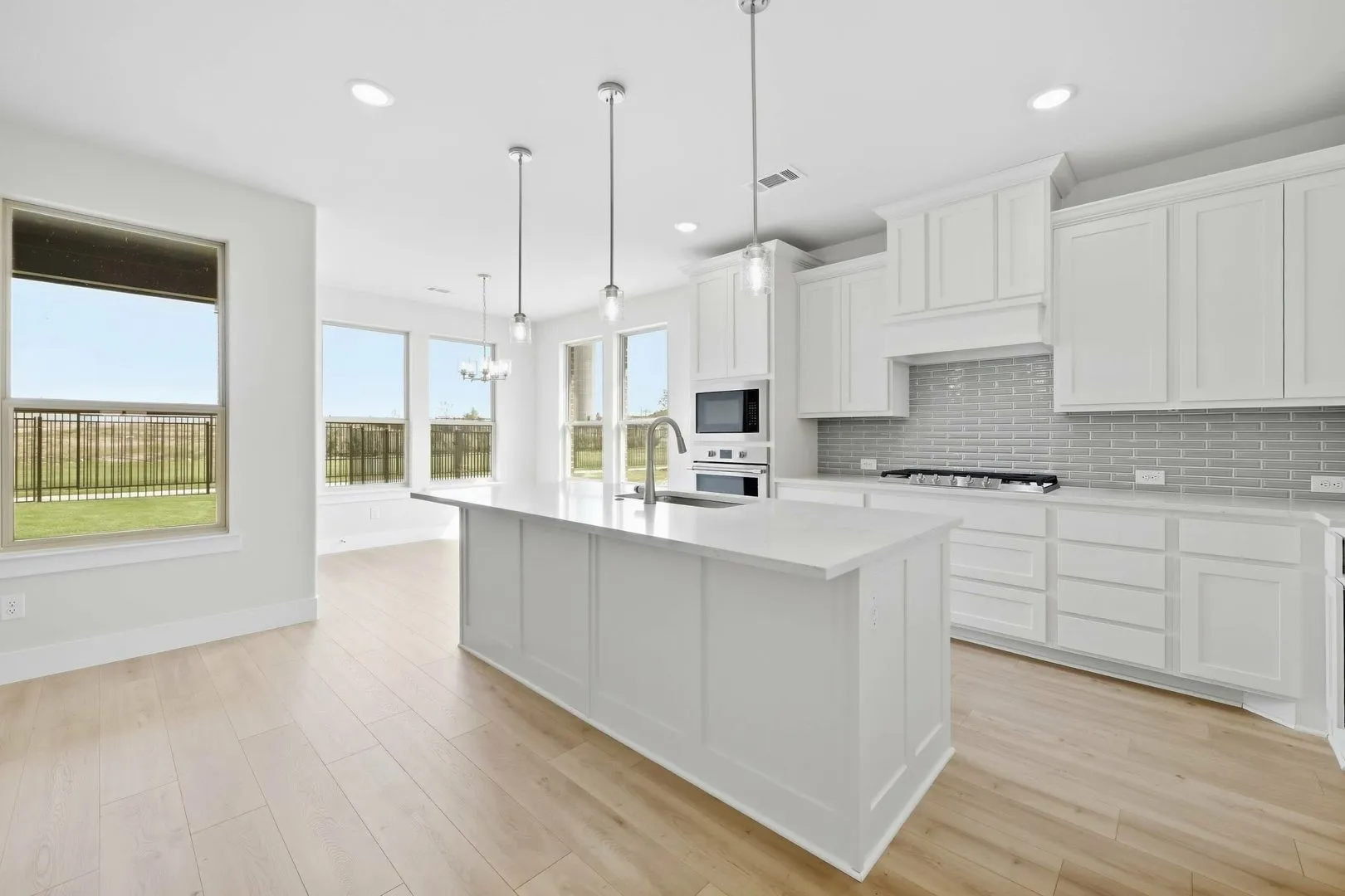 Single Family Residence For Sale in Denton County , 208 Ravenna Boulevard, Justin, Texas 76247, 2 Bedroom, 2 Bathroom, 3 Garage spaces, 1,322 Sqft, built in 2025, mls#21288259, Real Estate Agent in Justin, Homes For Sale in Denton county, Homes For Sale in Justin, Realtor in Justin Texas, Real Estate Brokerage Independent Realty Texas, Luminita Cordes Realtor