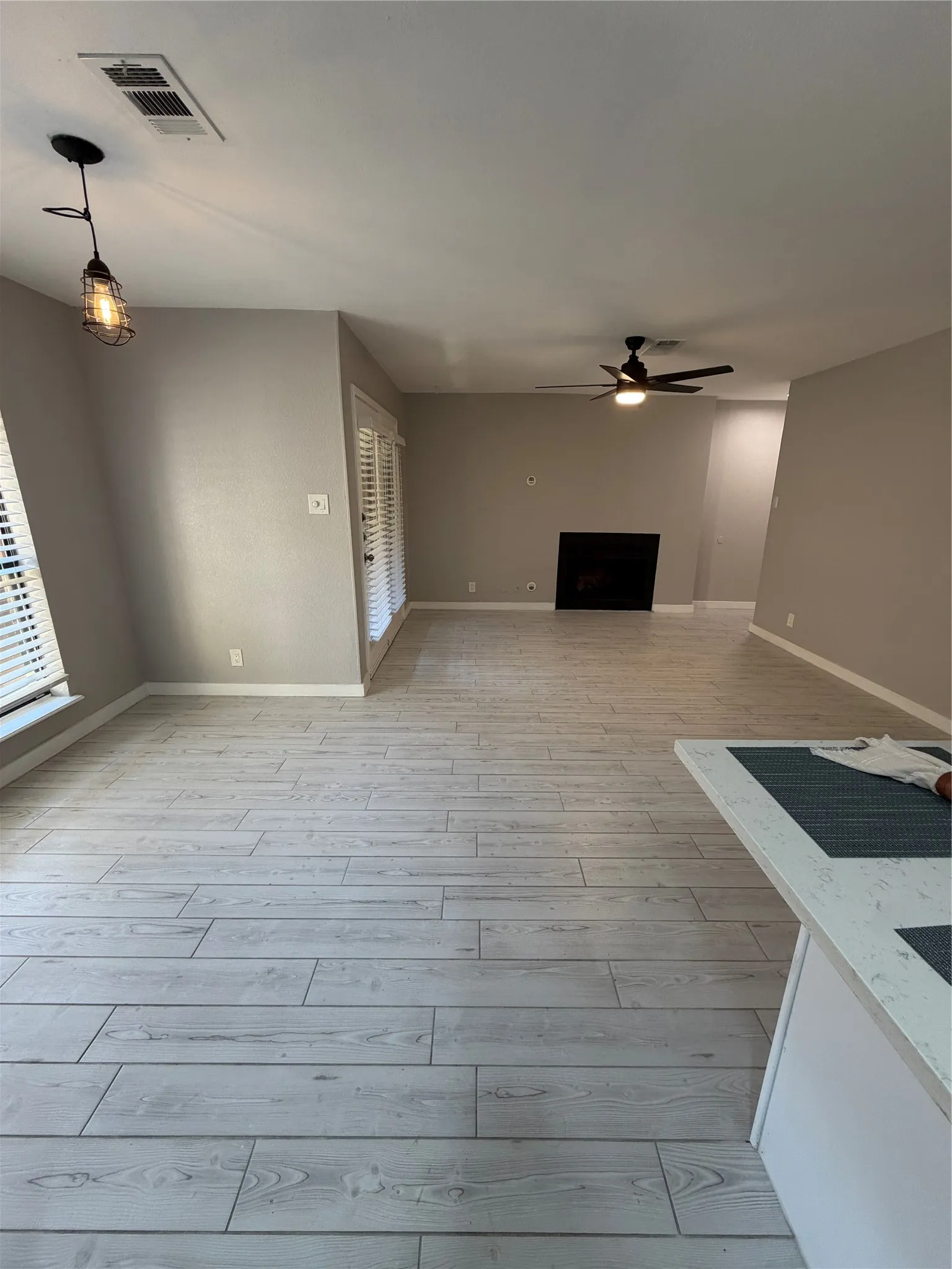 Condominium For Sale in Tarrant County , 1108 Harwell Drive 1711, Arlington, Texas 76011, 2 Bedroom, 1 Bathroom, Garage spaces, 963 Sqft, built in 1981, mls#21288282, Real Estate Agent in Arlington, Homes For Sale in Tarrant county, Homes For Sale in Arlington, Realtor in Arlington Texas, Real Estate Brokerage Independent Realty Texas, Luminita Cordes Realtor