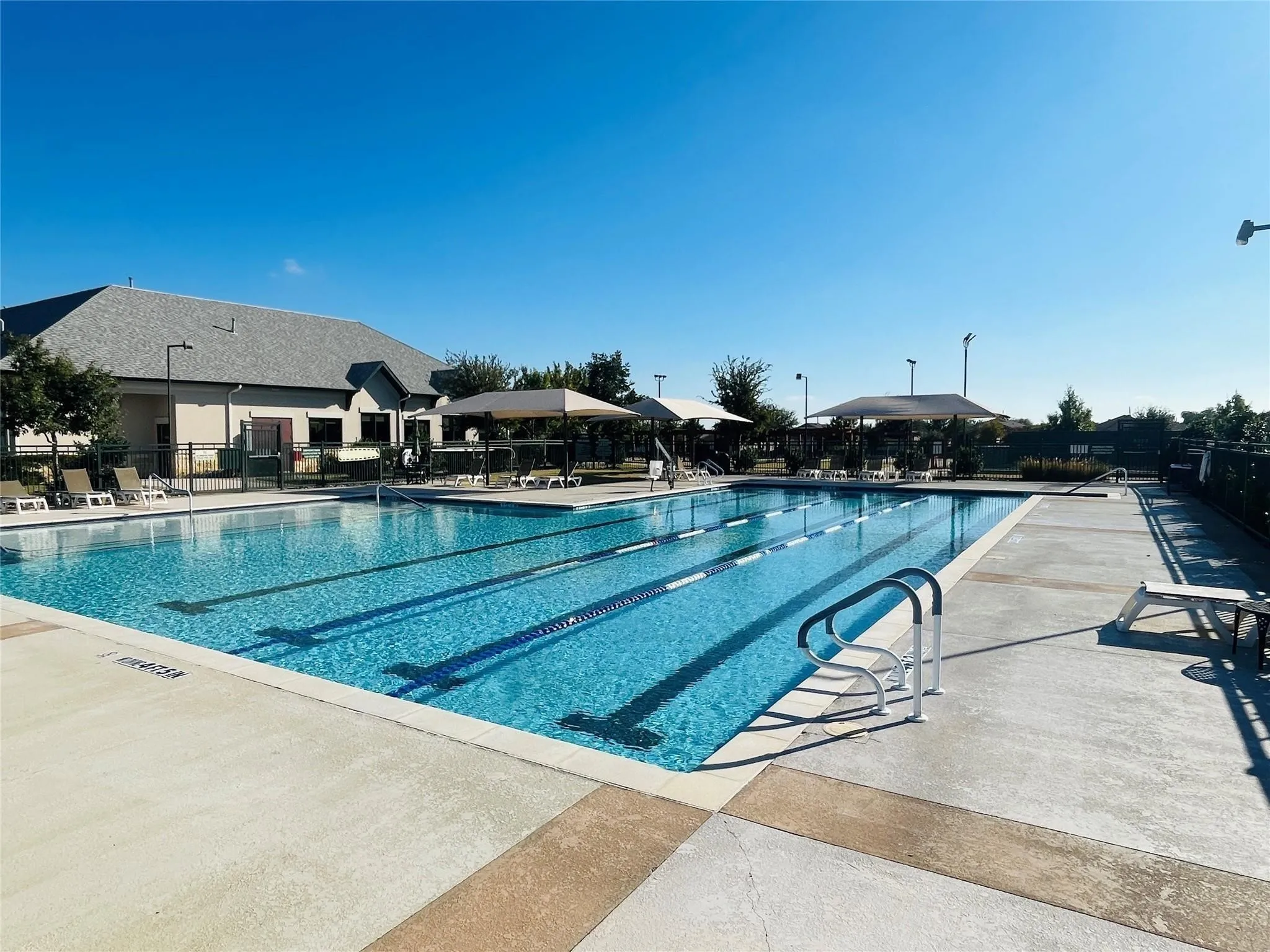 Single Family Residence For Sale in Denton County , 2204 Cane Hill Drive, Frisco, Texas 75036, 3 Bedroom, 2 Bathroom, 2 Garage spaces, 1,710 Sqft, built in 2012, mls#21275023, Real Estate Agent in Frisco, Homes For Sale in Denton county, Homes For Sale in Frisco, Realtor in Frisco Texas, Real Estate Brokerage Independent Realty Texas, Luminita Cordes Realtor