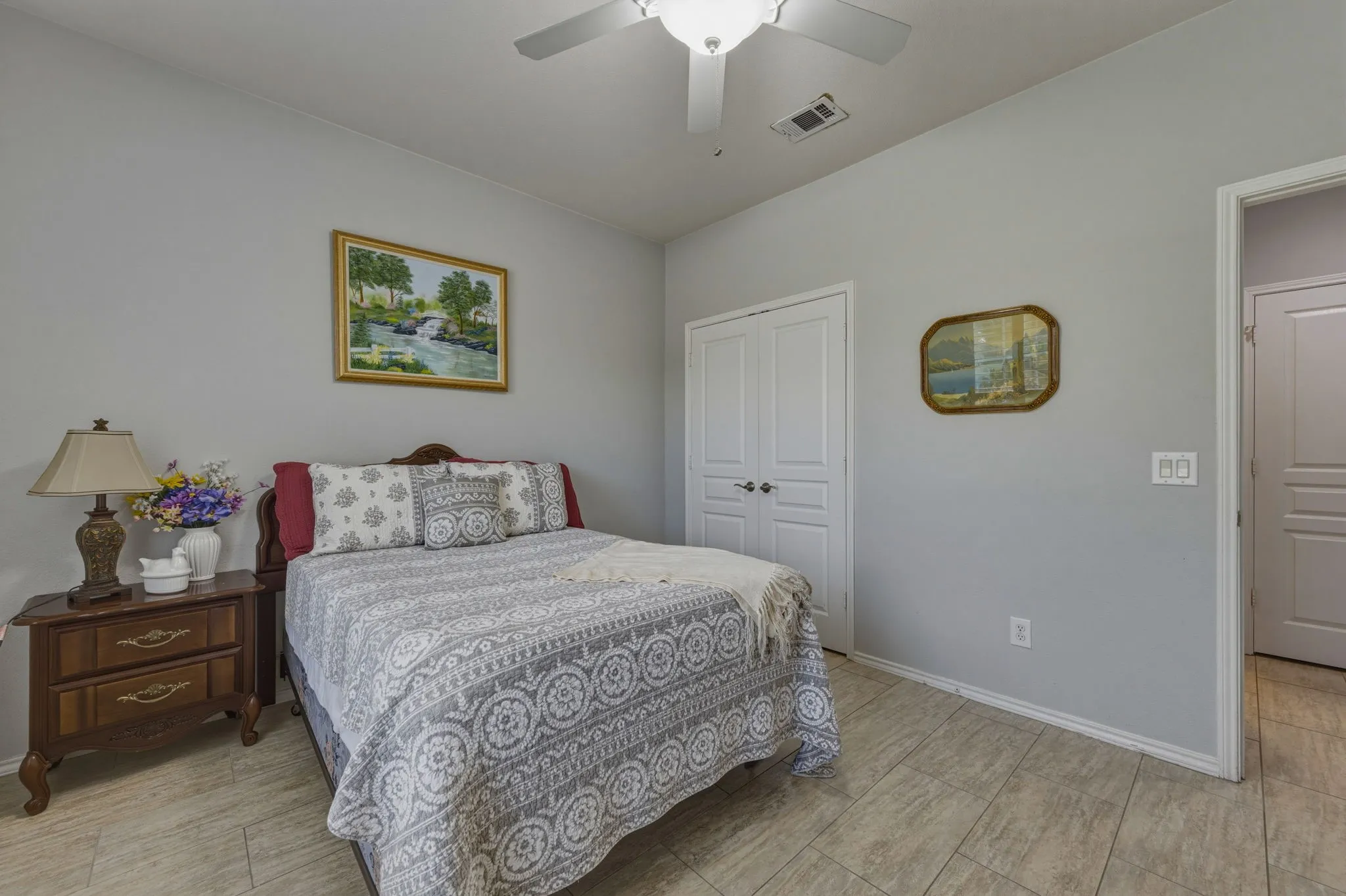Single Family Residence For Sale in Denton County , 2204 Cane Hill Drive, Frisco, Texas 75036, 3 Bedroom, 2 Bathroom, 2 Garage spaces, 1,710 Sqft, built in 2012, mls#21275023, Real Estate Agent in Frisco, Homes For Sale in Denton county, Homes For Sale in Frisco, Realtor in Frisco Texas, Real Estate Brokerage Independent Realty Texas, Luminita Cordes Realtor