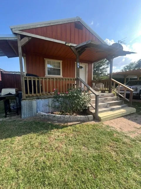 Single Family Residence For Sale in Kaufman County , 10755 Lakeside Drive, Kemp, Texas 75143, 3 Bedroom, 1 Bathroom, Garage spaces, 1,232 Sqft, built in 2017, mls#21287474, Real Estate Agent in Kemp, Homes For Sale in Kaufman county, Homes For Sale in Kemp, Realtor in Kemp Texas, Real Estate Brokerage Independent Realty Texas, Luminita Cordes Realtor