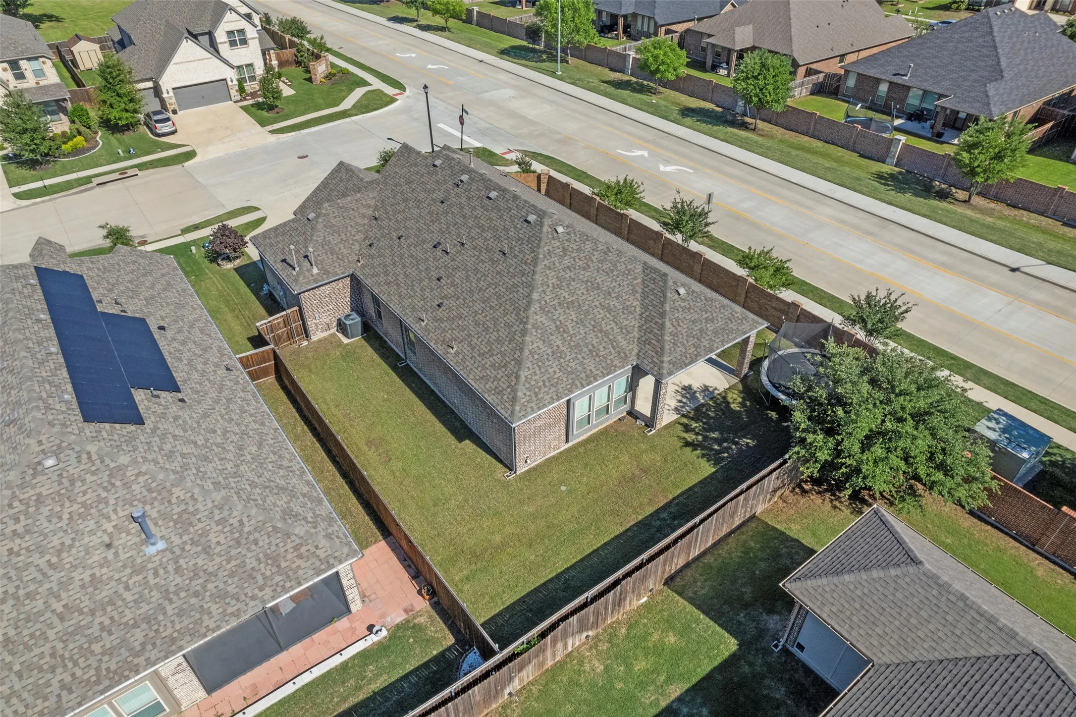 Single Family Residence For Rent in Tarrant County , 7581 Sevie Lane, Grand Prairie, Texas 75054, 4 Bedroom, 3 Bathroom, 3 Garage spaces, 2,156 Sqft, built in 2019, mls#21288321, Real Estate Agent in Grand Prairie, Homes For Rent in Tarrant county, Homes For Rent in Grand Prairie, Realtor in Grand Prairie Texas, Real Estate Brokerage Independent Realty Texas, Luminita Cordes Realtor