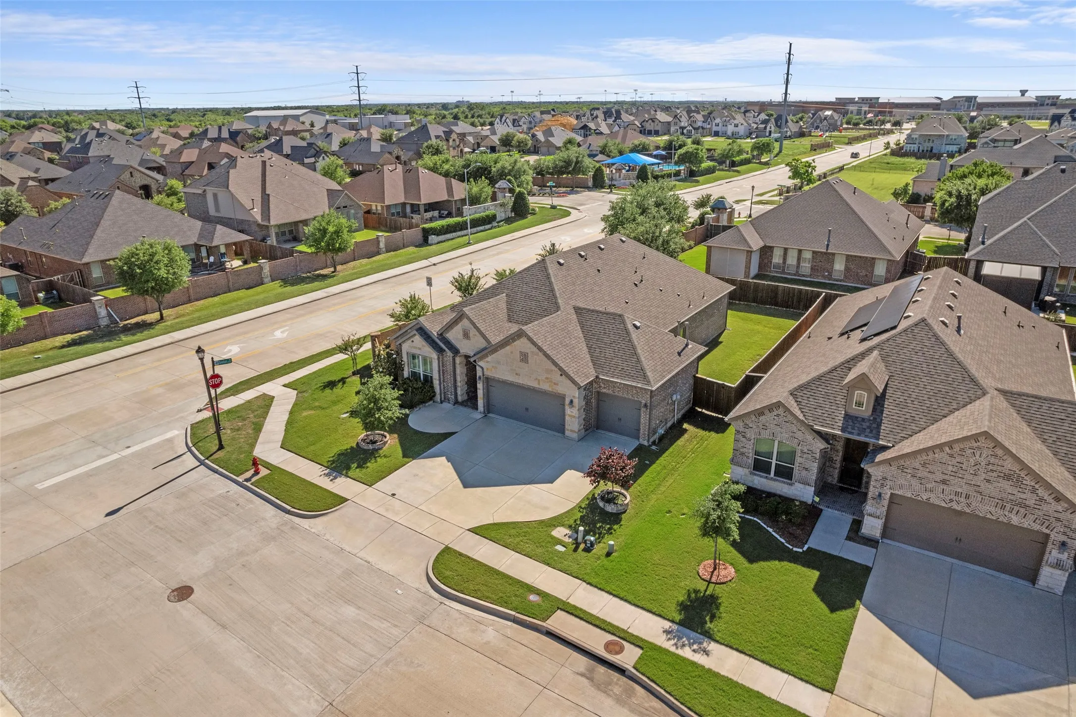 Single Family Residence For Rent in Tarrant County , 7581 Sevie Lane, Grand Prairie, Texas 75054, 4 Bedroom, 3 Bathroom, 3 Garage spaces, 2,156 Sqft, built in 2019, mls#21288321, Real Estate Agent in Grand Prairie, Homes For Rent in Tarrant county, Homes For Rent in Grand Prairie, Realtor in Grand Prairie Texas, Real Estate Brokerage Independent Realty Texas, Luminita Cordes Realtor