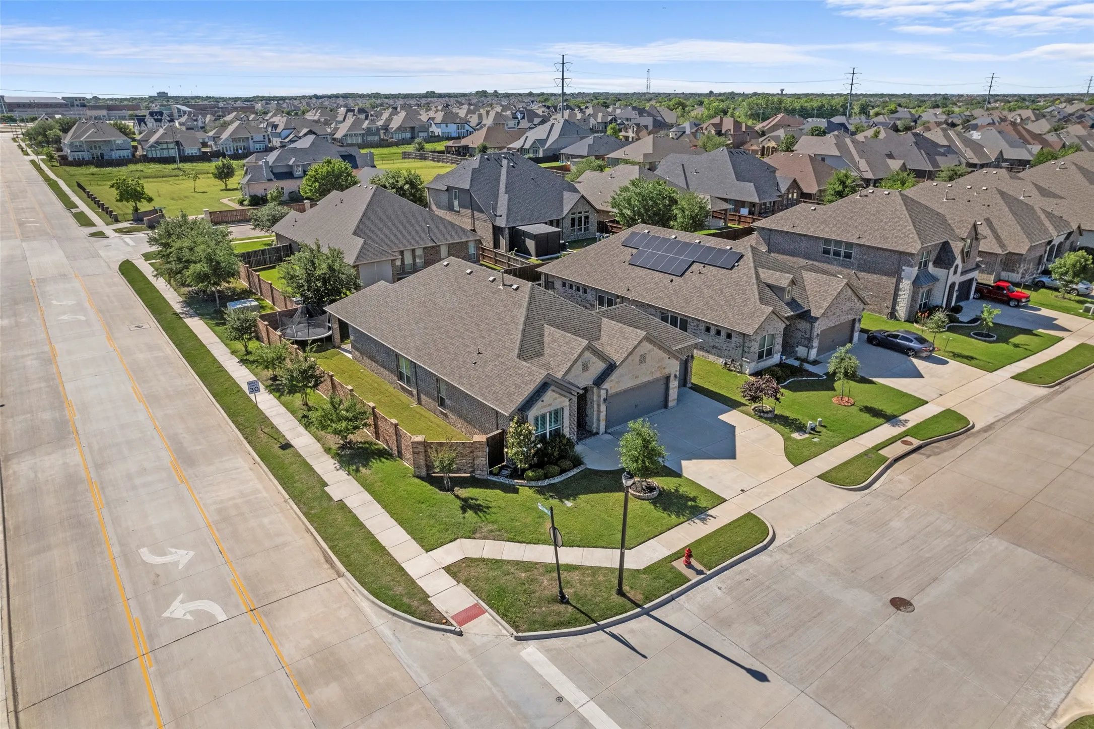 Single Family Residence For Rent in Tarrant County , 7581 Sevie Lane, Grand Prairie, Texas 75054, 4 Bedroom, 3 Bathroom, 3 Garage spaces, 2,156 Sqft, built in 2019, mls#21288321, Real Estate Agent in Grand Prairie, Homes For Rent in Tarrant county, Homes For Rent in Grand Prairie, Realtor in Grand Prairie Texas, Real Estate Brokerage Independent Realty Texas, Luminita Cordes Realtor