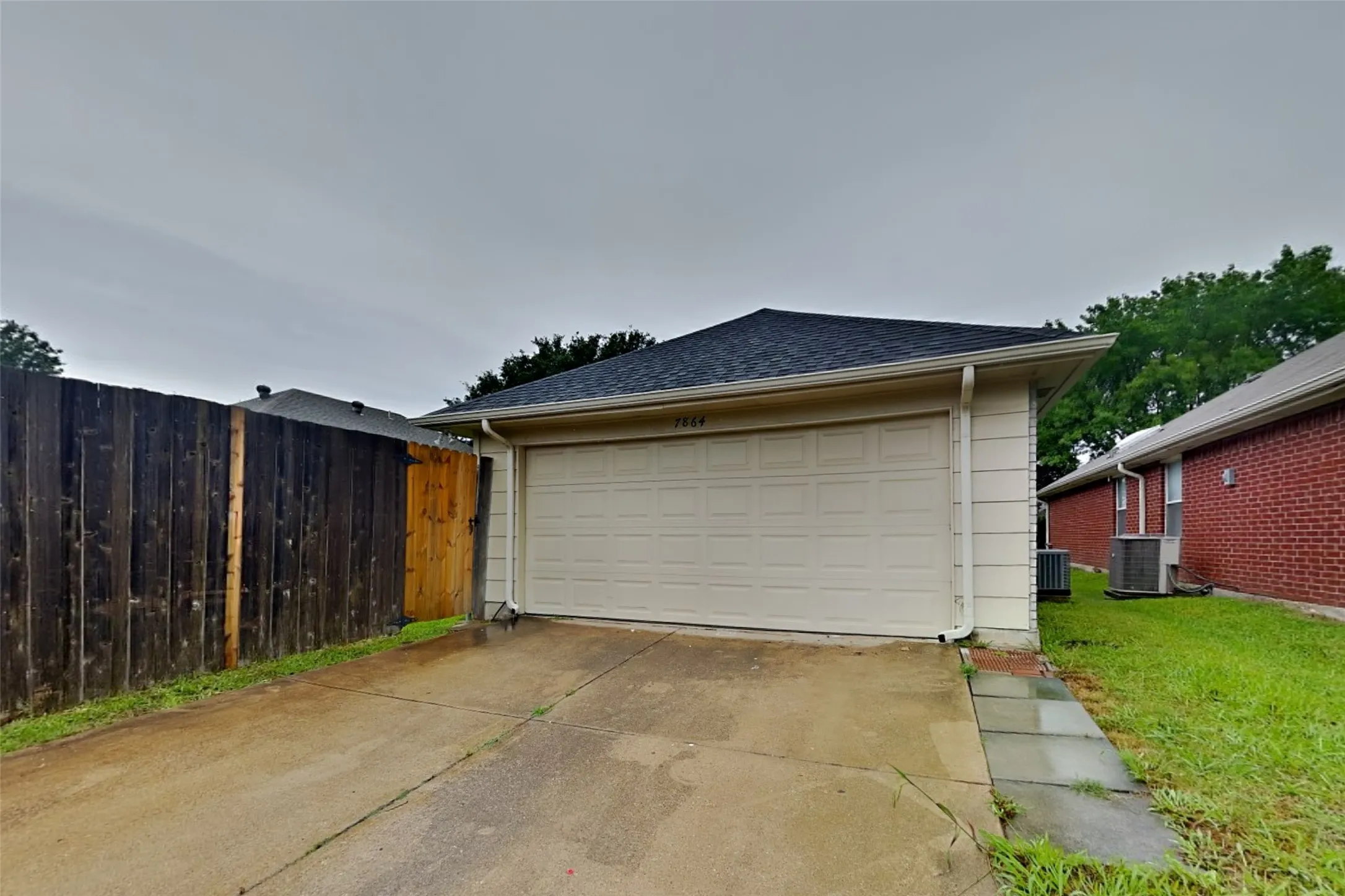 Single Family Residence For Rent in Collin County , 7864 Maiden Lane, Frisco, Texas 75035, 3 Bedroom, 2 Bathroom, 2 Garage spaces, 1,316 Sqft, built in 1991, mls#21288328, Real Estate Agent in Frisco, Homes For Rent in Collin county, Homes For Rent in Frisco, Realtor in Frisco Texas, Real Estate Brokerage Independent Realty Texas, Luminita Cordes Realtor