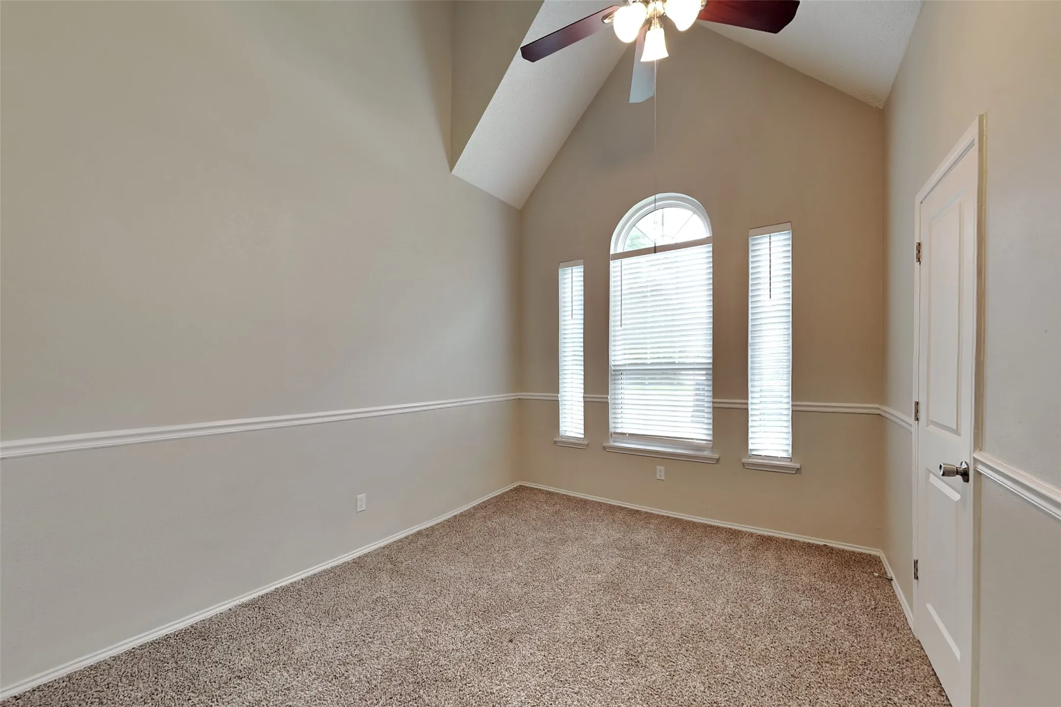Single Family Residence For Rent in Collin County , 7864 Maiden Lane, Frisco, Texas 75035, 3 Bedroom, 2 Bathroom, 2 Garage spaces, 1,316 Sqft, built in 1991, mls#21288328, Real Estate Agent in Frisco, Homes For Rent in Collin county, Homes For Rent in Frisco, Realtor in Frisco Texas, Real Estate Brokerage Independent Realty Texas, Luminita Cordes Realtor