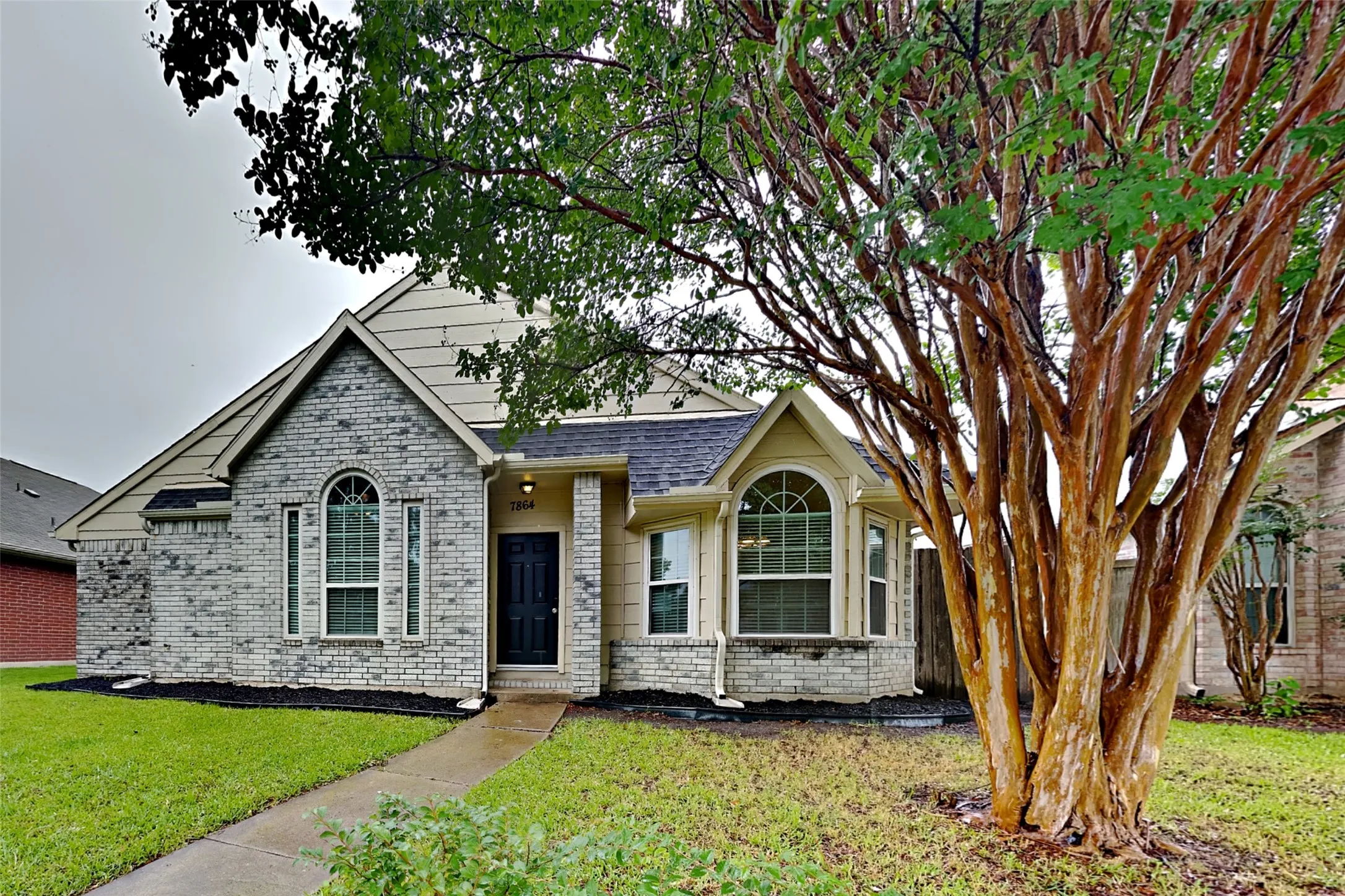 Single Family Residence For Rent in Collin County , 7864 Maiden Lane, Frisco, Texas 75035, 3 Bedroom, 2 Bathroom, 2 Garage spaces, 1,316 Sqft, built in 1991, mls#21288328, Real Estate Agent in Frisco, Homes For Rent in Collin county, Homes For Rent in Frisco, Realtor in Frisco Texas, Real Estate Brokerage Independent Realty Texas, Luminita Cordes Realtor