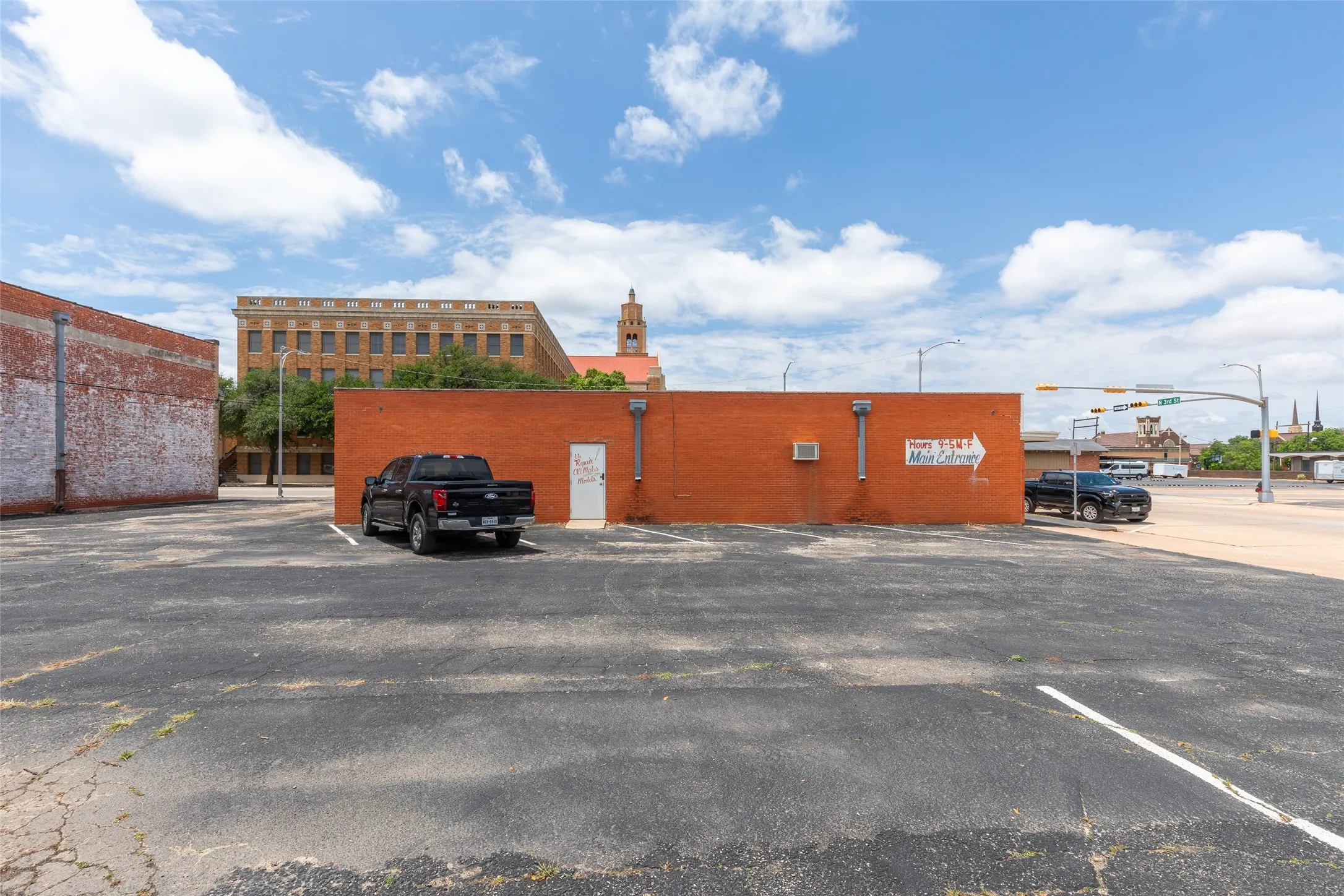 Retail For Sale in Taylor County , 1241 N 3rd Street, Abilene, Texas 79601, 0, 0, Garage spaces, 0 Sqft, built in 1960, Price $1,000,000, mls#21288329, Real Estate Agent in Abilene, Homes For Sale in Taylor county, Homes For Sale in Abilene, Realtor in Abilene Texas, Real Estate Brokerage Independent Realty Texas, Luminita Cordes Realtor