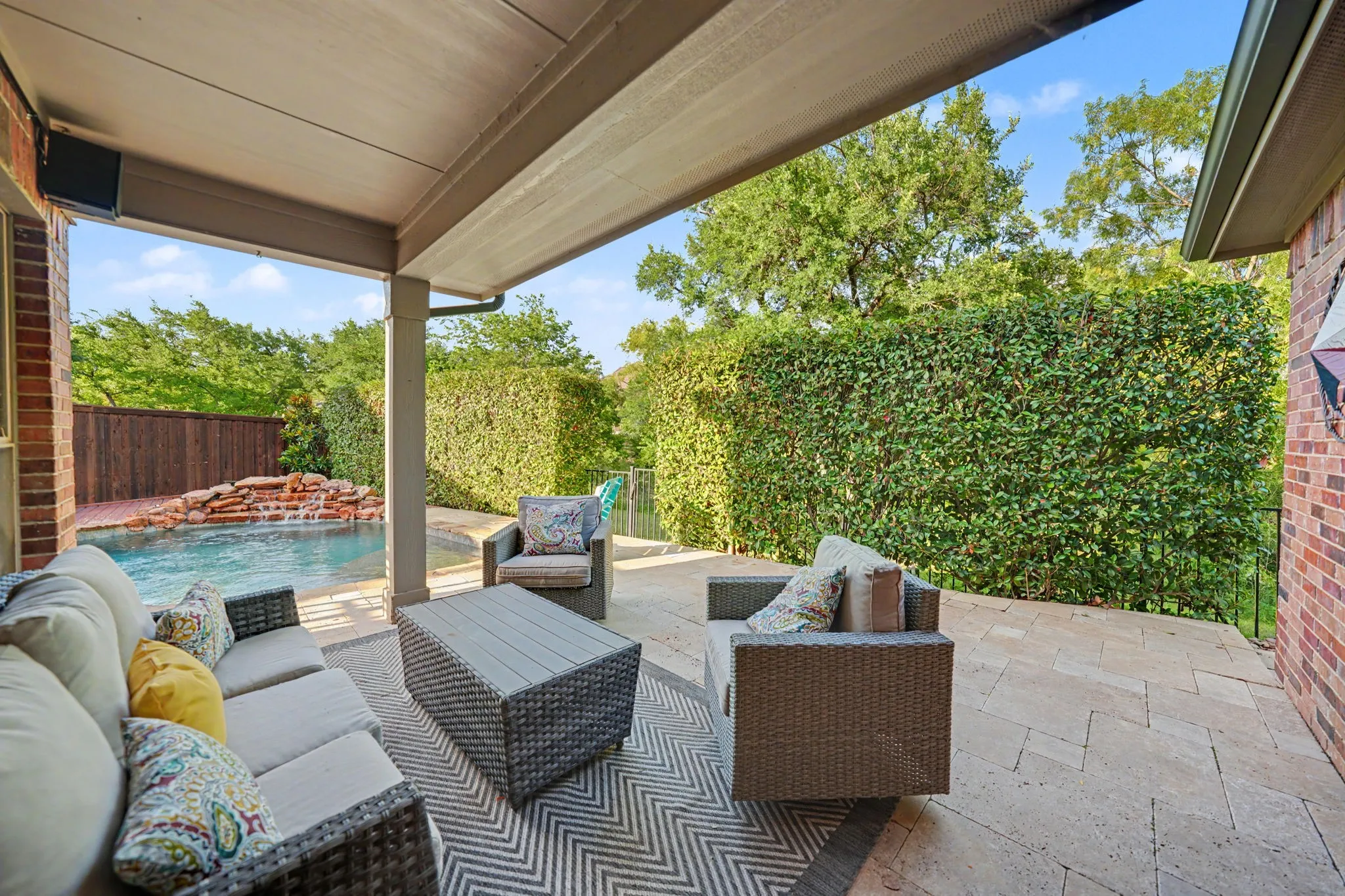 Single Family Residence For Sale in Denton County , 4541 Seventeen Lakes Court, Fort Worth, Texas 76262, 5 Bedroom, 4 Bathroom, 3 Garage spaces, 3,120 Sqft, built in 2010, mls#21287342, Real Estate Agent in Fort Worth, Homes For Sale in Denton county, Homes For Sale in Fort Worth, Realtor in Fort Worth Texas, Real Estate Brokerage Independent Realty Texas, Luminita Cordes Realtor