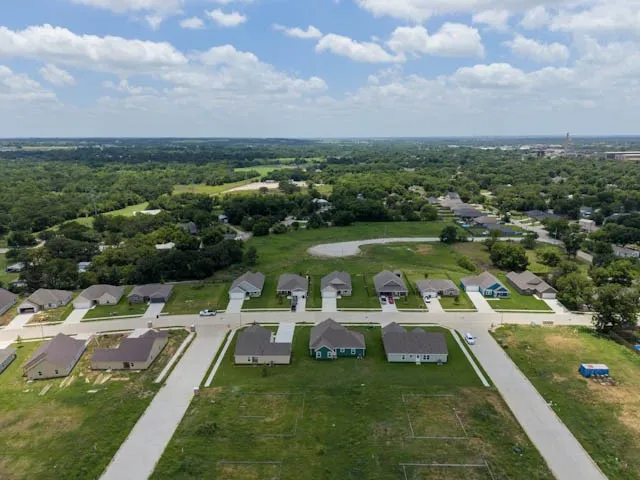 Single Family Residence For Sale in Johnson County , 600 Crockett Drive, Cleburne, Texas 76033, 3 Bedroom, 2 Bathroom, 2 Garage spaces, 1,351 Sqft, built in 2026, mls#21288354, Real Estate Agent in Cleburne, Homes For Sale in Johnson county, Homes For Sale in Cleburne, Realtor in Cleburne Texas, Real Estate Brokerage Independent Realty Texas, Luminita Cordes Realtor