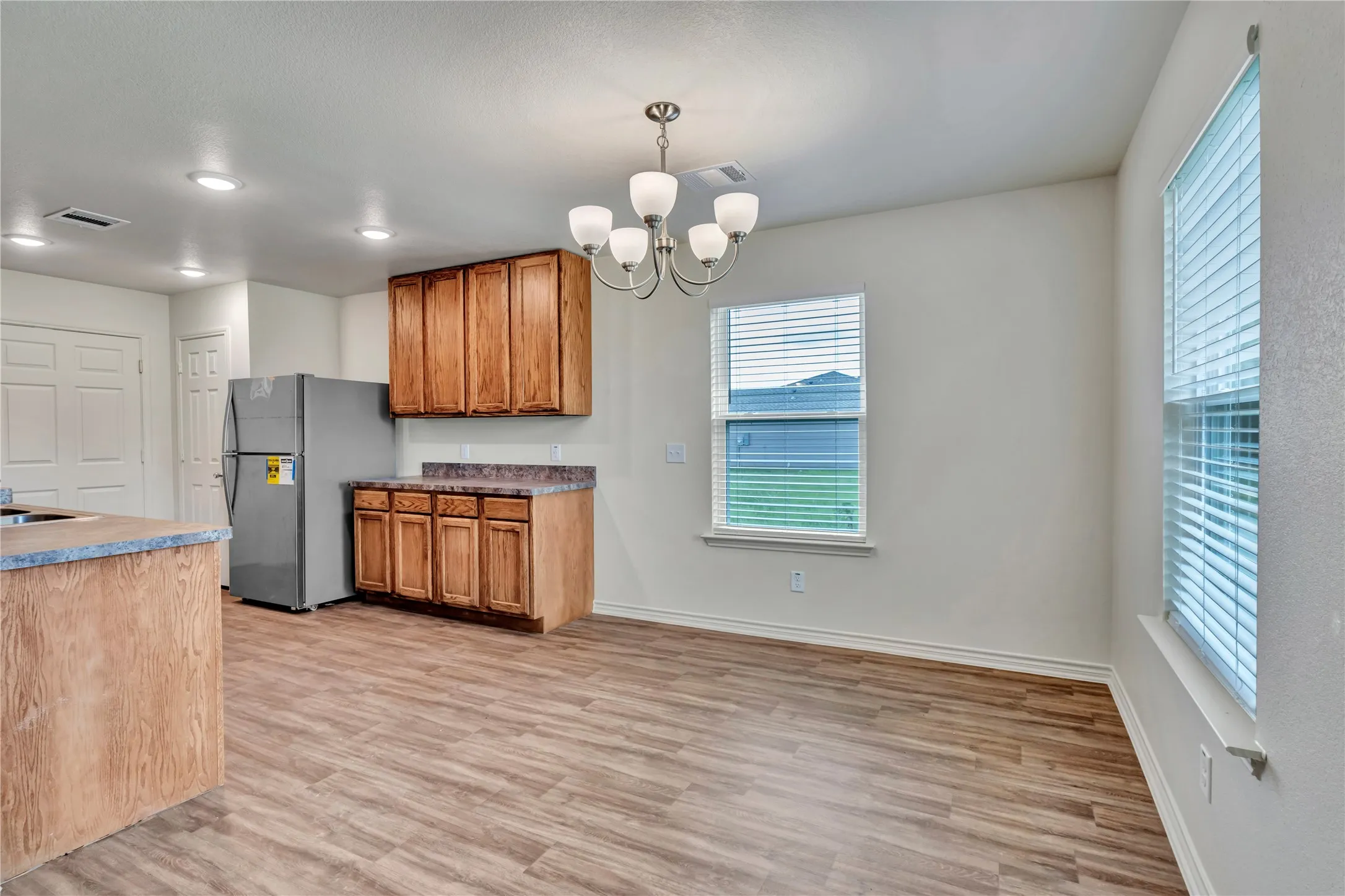 Single Family Residence For Sale in Johnson County , 624 Crockett Drive, Cleburne, Texas 76033, 3 Bedroom, 2 Bathroom, 2 Garage spaces, 1,354 Sqft, built in 2026, mls#21288356, Real Estate Agent in Cleburne, Homes For Sale in Johnson county, Homes For Sale in Cleburne, Realtor in Cleburne Texas, Real Estate Brokerage Independent Realty Texas, Luminita Cordes Realtor