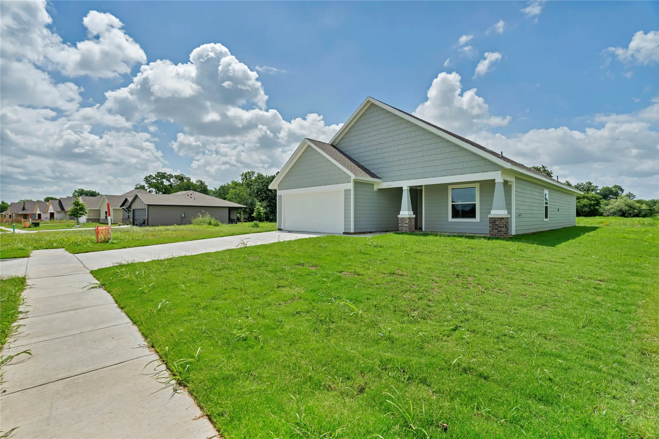 Single Family Residence For Sale in Johnson County , 624 Crockett Drive, Cleburne, Texas 76033, 3 Bedroom, 2 Bathroom, 2 Garage spaces, 1,354 Sqft, built in 2026, mls#21288356, Real Estate Agent in Cleburne, Homes For Sale in Johnson county, Homes For Sale in Cleburne, Realtor in Cleburne Texas, Real Estate Brokerage Independent Realty Texas, Luminita Cordes Realtor