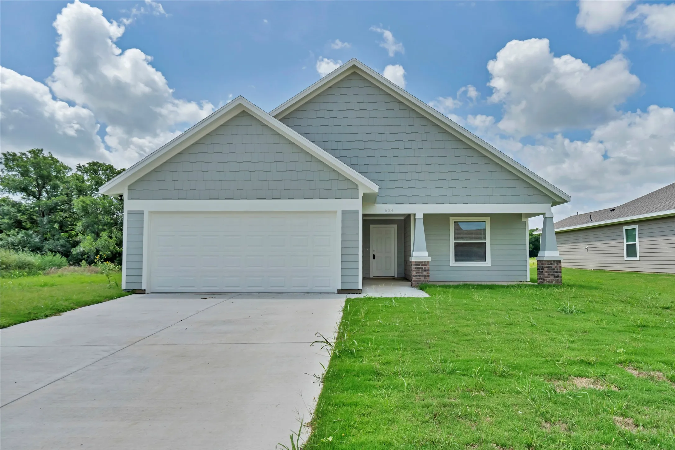 Single Family Residence For Sale in Johnson County , 624 Crockett Drive, Cleburne, Texas 76033, 3 Bedroom, 2 Bathroom, 2 Garage spaces, 1,354 Sqft, built in 2026, mls#21288356, Real Estate Agent in Cleburne, Homes For Sale in Johnson county, Homes For Sale in Cleburne, Realtor in Cleburne Texas, Real Estate Brokerage Independent Realty Texas, Luminita Cordes Realtor