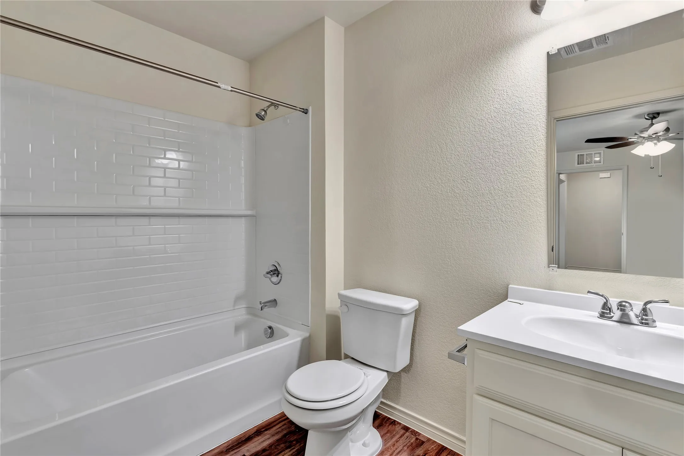 Single Family Residence For Sale in Johnson County , 624 Crockett Drive, Cleburne, Texas 76033, 3 Bedroom, 2 Bathroom, 2 Garage spaces, 1,354 Sqft, built in 2026, mls#21288356, Real Estate Agent in Cleburne, Homes For Sale in Johnson county, Homes For Sale in Cleburne, Realtor in Cleburne Texas, Real Estate Brokerage Independent Realty Texas, Luminita Cordes Realtor