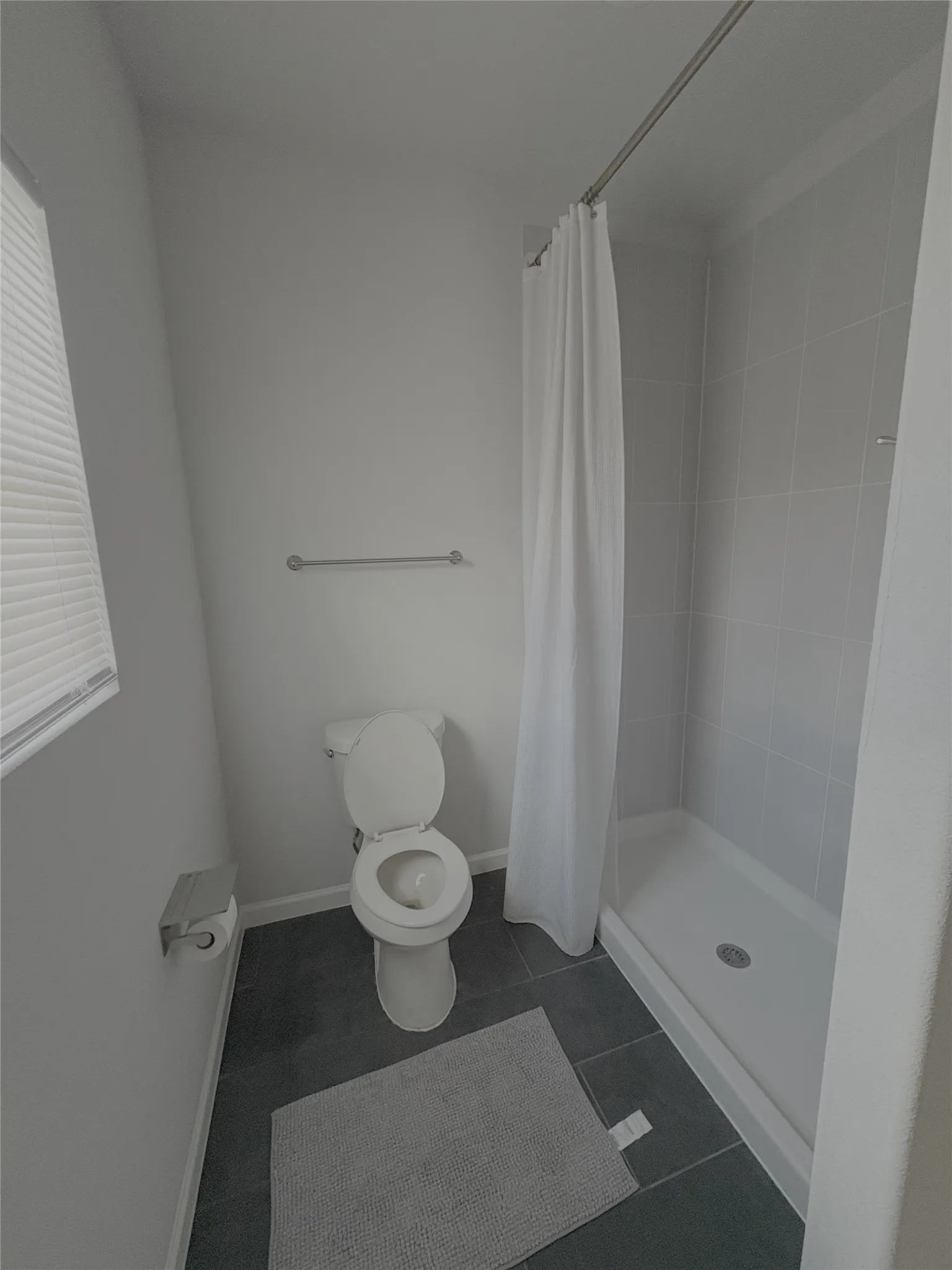 Single Family Residence For Rent in Tarrant County , 600 Atlanta Street, Fort Worth, Texas 76104, 3 Bedroom, 3 Bathroom, 2 Garage spaces, 1,658 Sqft, built in 2021, mls#21288357, Real Estate Agent in Fort Worth, Homes For Rent in Tarrant county, Homes For Rent in Fort Worth, Realtor in Fort Worth Texas, Real Estate Brokerage Independent Realty Texas, Luminita Cordes Realtor