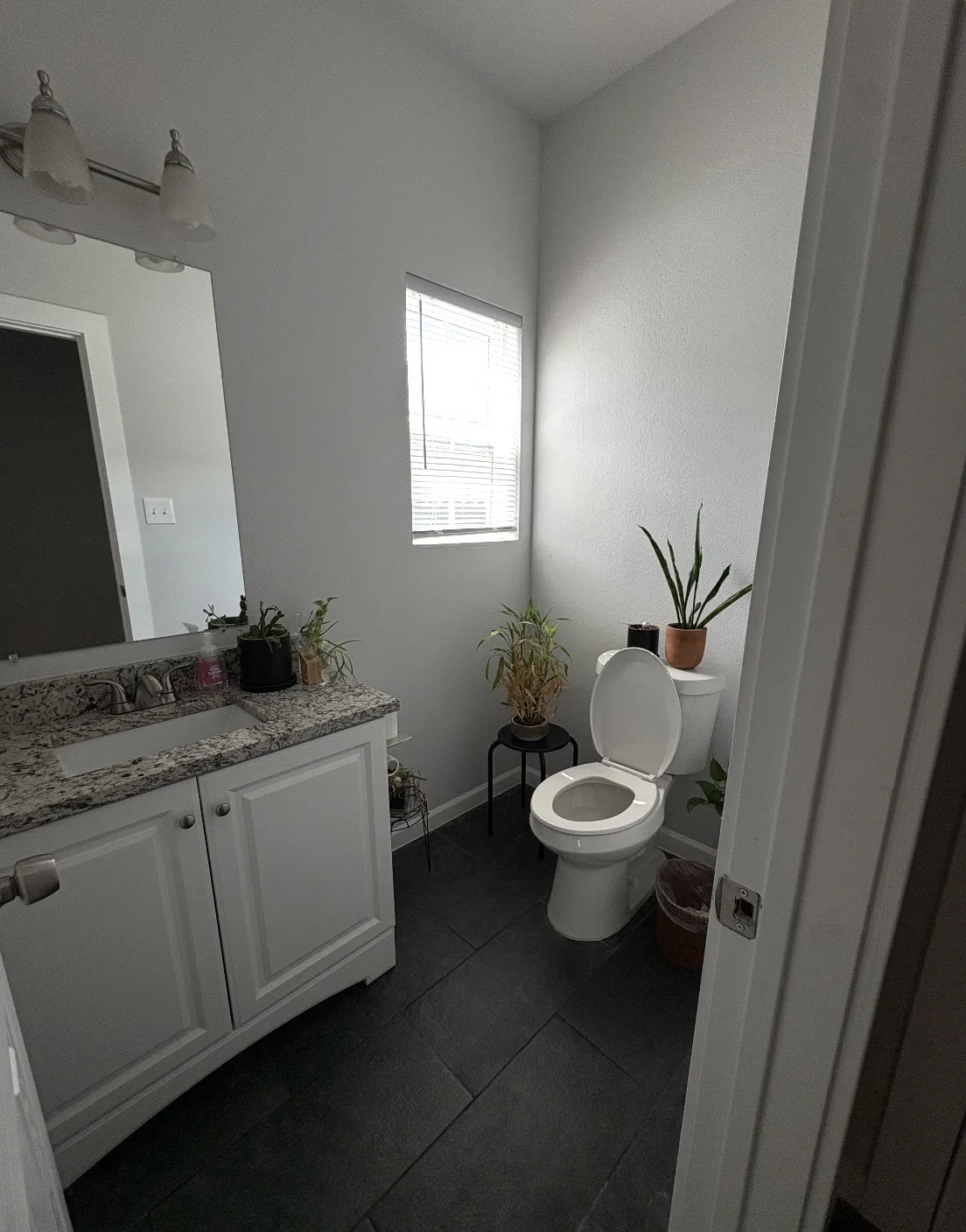Single Family Residence For Rent in Tarrant County , 600 Atlanta Street, Fort Worth, Texas 76104, 3 Bedroom, 3 Bathroom, 2 Garage spaces, 1,658 Sqft, built in 2021, mls#21288357, Real Estate Agent in Fort Worth, Homes For Rent in Tarrant county, Homes For Rent in Fort Worth, Realtor in Fort Worth Texas, Real Estate Brokerage Independent Realty Texas, Luminita Cordes Realtor