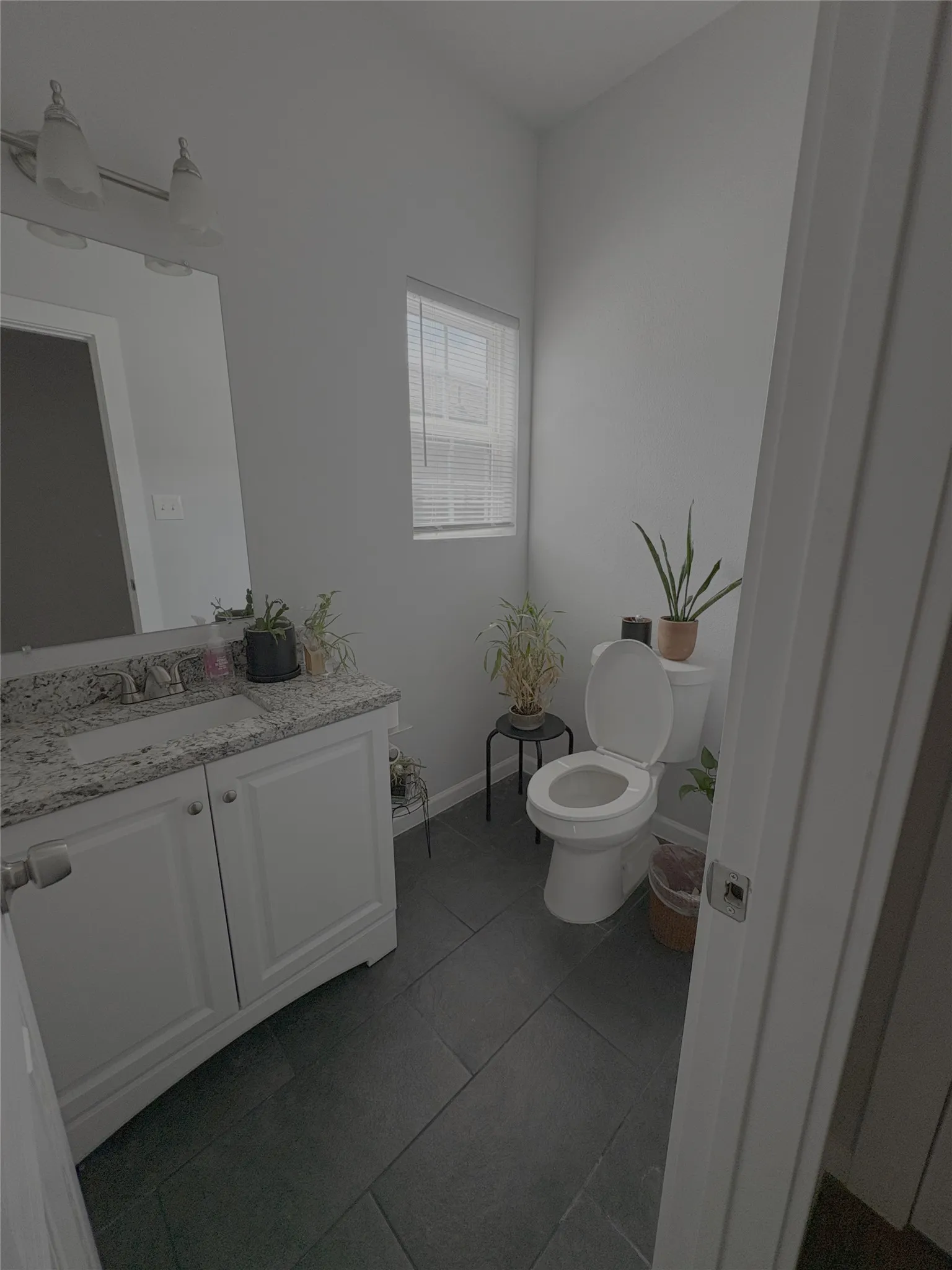 Single Family Residence For Rent in Tarrant County , 600 Atlanta Street, Fort Worth, Texas 76104, 3 Bedroom, 3 Bathroom, 2 Garage spaces, 1,658 Sqft, built in 2021, mls#21288357, Real Estate Agent in Fort Worth, Homes For Rent in Tarrant county, Homes For Rent in Fort Worth, Realtor in Fort Worth Texas, Real Estate Brokerage Independent Realty Texas, Luminita Cordes Realtor