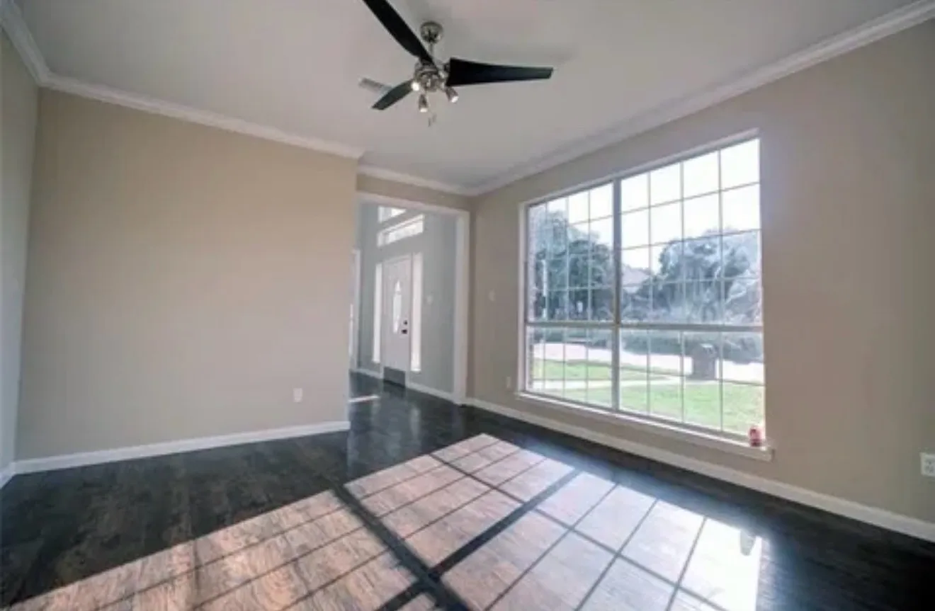 Single Family Residence For Sale in Denton County , 1901 Buffalo Bend Drive, Lewisville, Texas 75067, 5 Bedrooms, 3 Bathrooms, 2 Garage spaces, 2,267 Sqft, built in 1992, Price $449,999, mls#21288367, Real Estate Agent in Lewisville, Homes For Sale in Denton county, Homes For Sale in Lewisville, Realtor in Lewisville Texas, Real Estate Brokerage Independent Realty Texas, Luminita Cordes Realtor