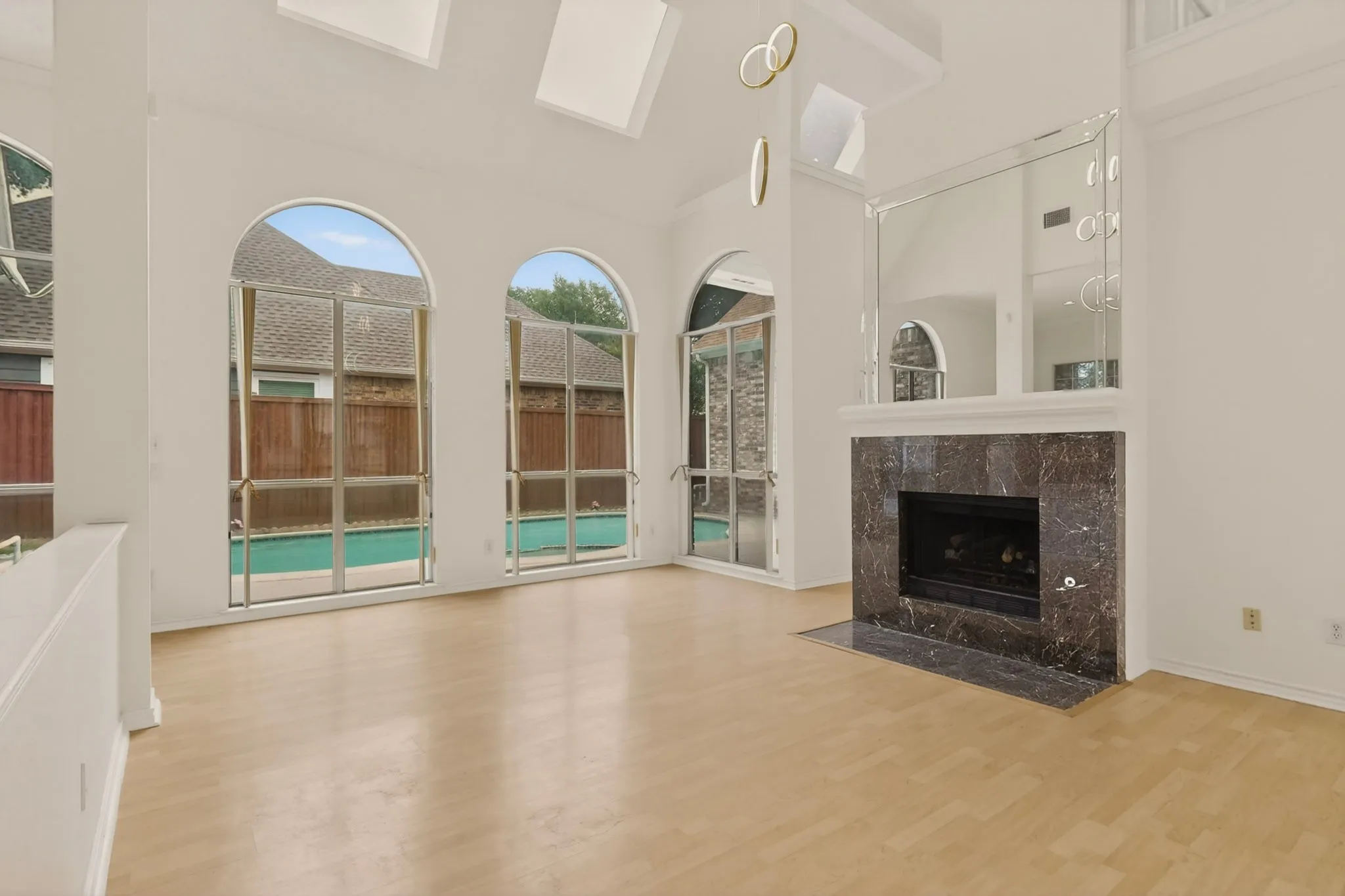 Single Family Residence For Sale in Collin County , 4636 Reunion Drive, Plano, Texas 75024, 4 Bedroom, 3 Bathroom, 2 Garage spaces, 2,579 Sqft, built in 1988, mls#21288373, Real Estate Agent in Plano, Homes For Sale in Collin county, Homes For Sale in Plano, Realtor in Plano Texas, Real Estate Brokerage Independent Realty Texas, Luminita Cordes Realtor