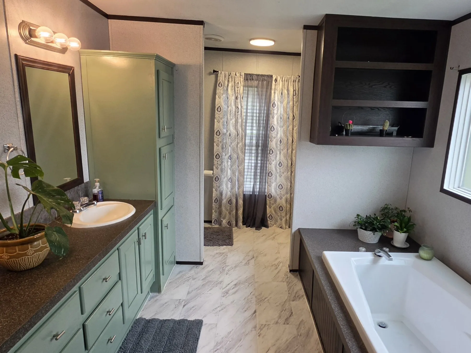 Mobile Home For Sale in Hunt County , 4193 Broken Bow, Lone Oak, Texas 75453, 4 Bedroom, 2 Bathroom, Garage spaces, 1,620 Sqft, built in 2016, mls#21287911, Real Estate Agent in Lone Oak, Homes For Sale in Hunt county, Homes For Sale in Lone Oak, Realtor in Lone Oak Texas, Real Estate Brokerage Independent Realty Texas, Luminita Cordes Realtor