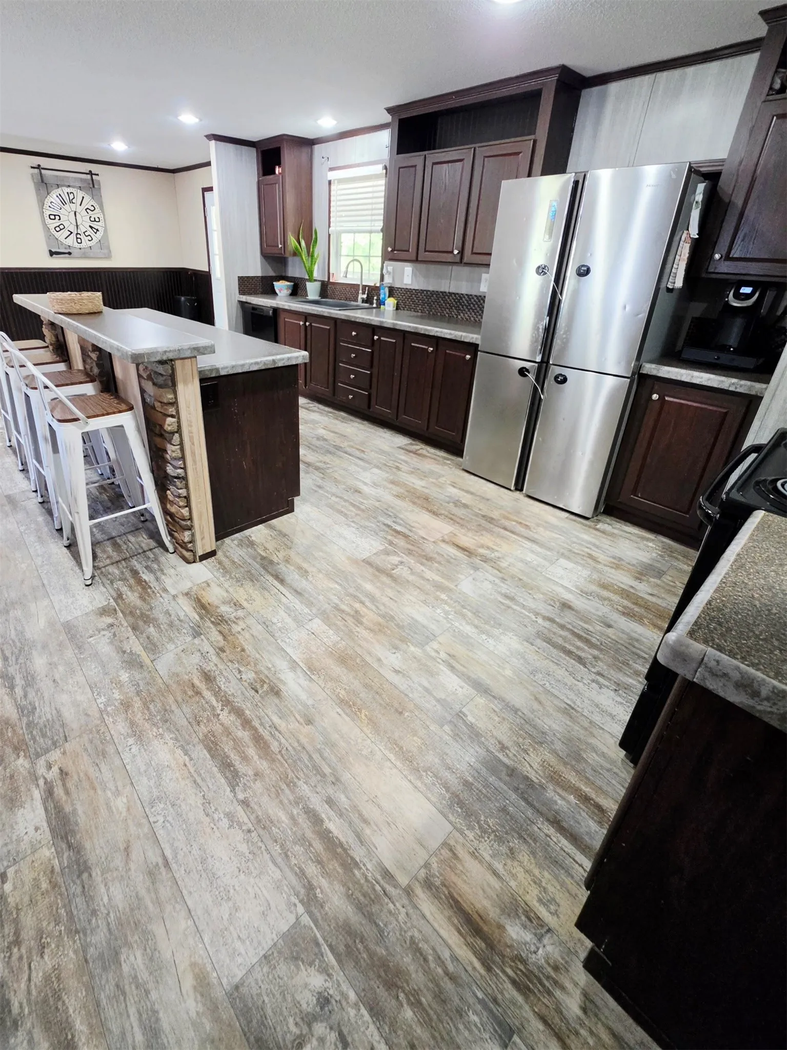 Mobile Home For Sale in Hunt County , 4193 Broken Bow, Lone Oak, Texas 75453, 4 Bedroom, 2 Bathroom, Garage spaces, 1,620 Sqft, built in 2016, mls#21287911, Real Estate Agent in Lone Oak, Homes For Sale in Hunt county, Homes For Sale in Lone Oak, Realtor in Lone Oak Texas, Real Estate Brokerage Independent Realty Texas, Luminita Cordes Realtor