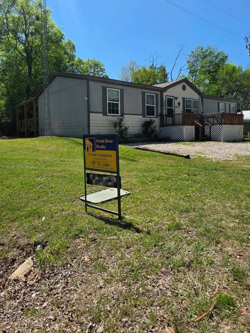 Mobile Home For Sale in Hunt County , 4193 Broken Bow, Lone Oak, Texas 75453, 4 Bedroom, 2 Bathroom, Garage spaces, 1,620 Sqft, built in 2016, mls#21287911, Real Estate Agent in Lone Oak, Homes For Sale in Hunt county, Homes For Sale in Lone Oak, Realtor in Lone Oak Texas, Real Estate Brokerage Independent Realty Texas, Luminita Cordes Realtor