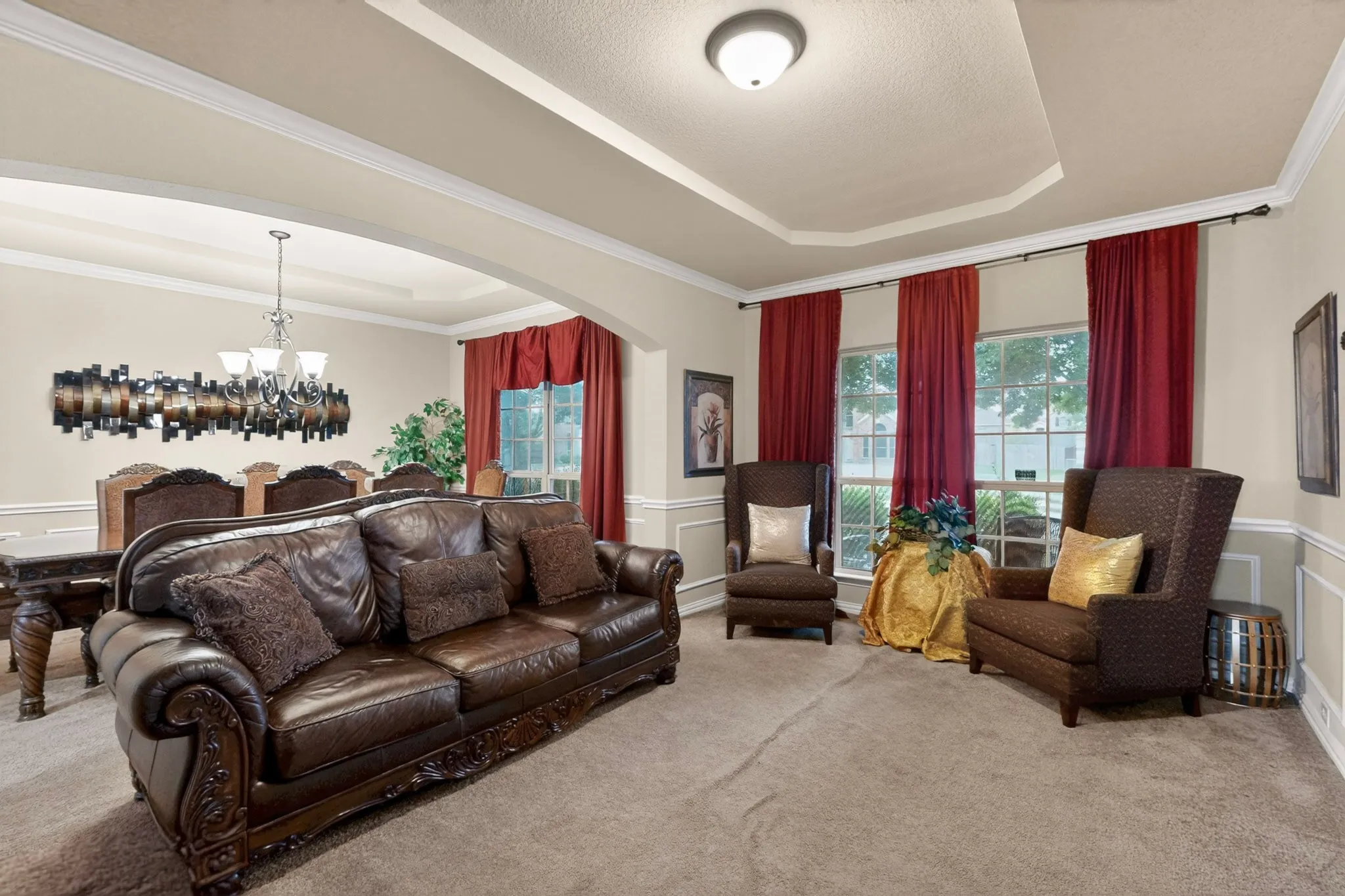Single Family Residence For Sale in Dallas County , 914 Hidden Lakes Drive, Cedar Hill, Texas 75104, 5 Bedrooms, 4 Bathrooms, 3 Garage spaces, 4,461 Sqft, built in 2014, Price $530,000, mls#21287291, Real Estate Agent in Cedar Hill, Homes For Sale in Dallas county, Homes For Sale in Cedar Hill, Realtor in Cedar Hill Texas, Real Estate Brokerage Independent Realty Texas, Luminita Cordes Realtor